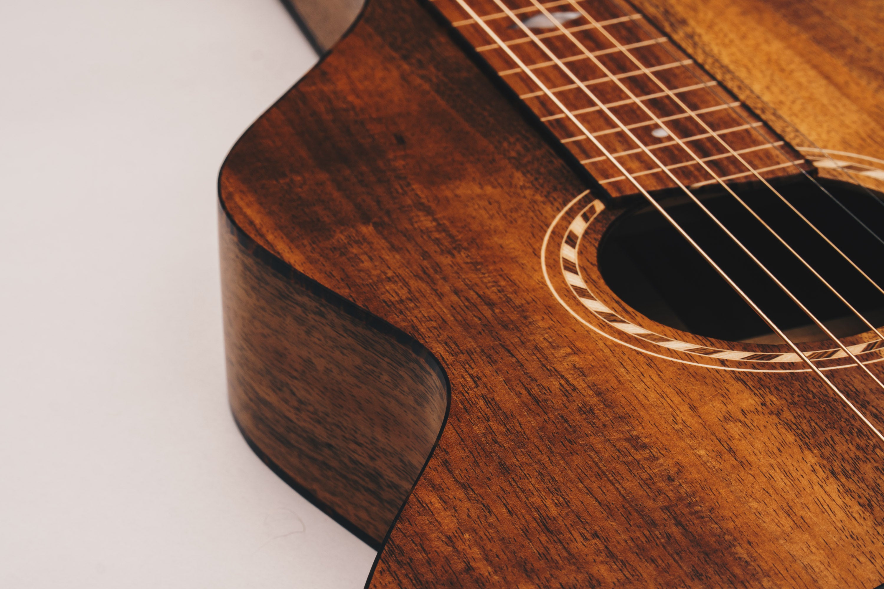 Style 2 Weissenborn guitar featuring tortoiseshell binding, tuning machines and bridge pins by Richard Wilson.