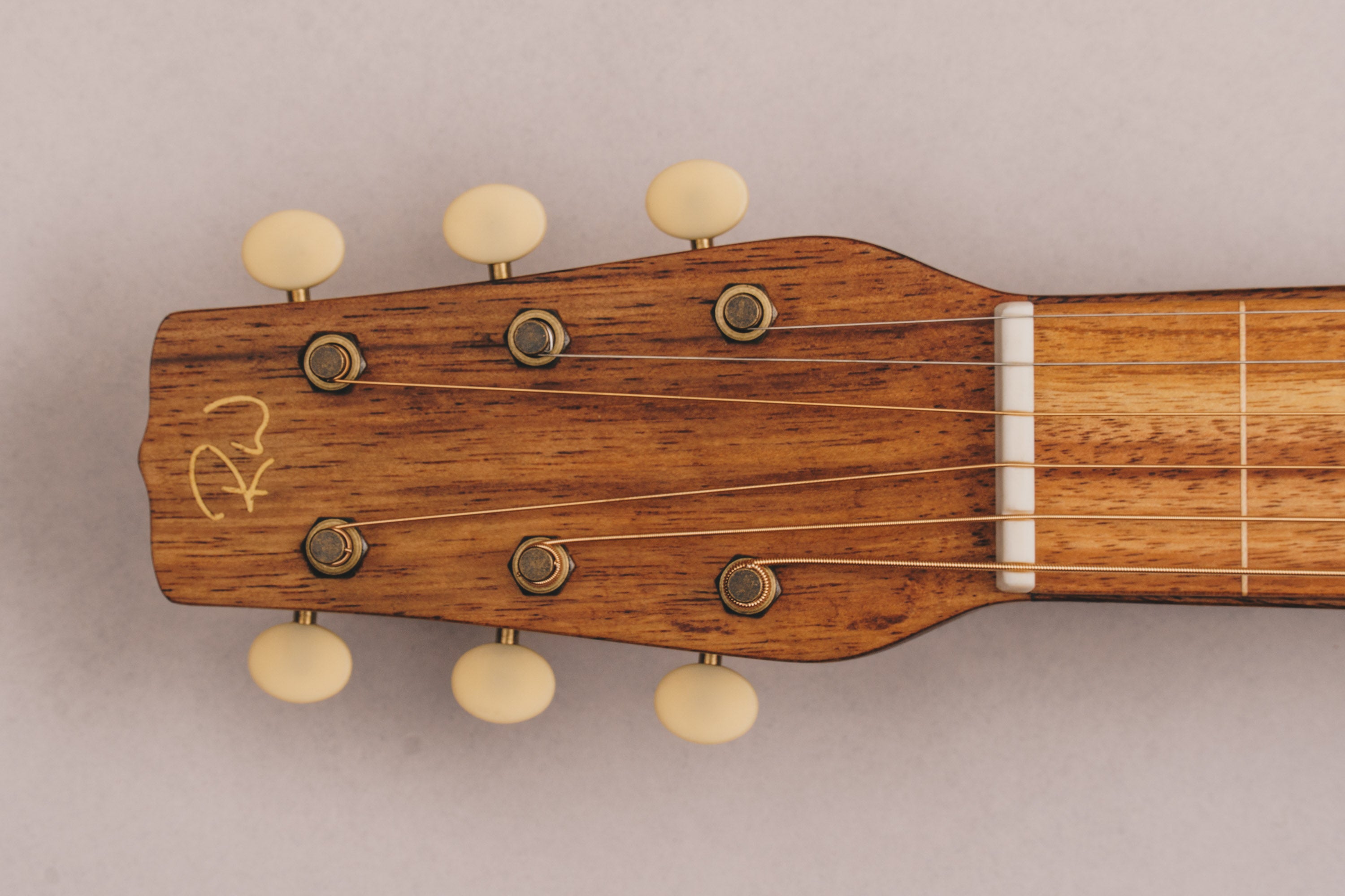 Hawaiian Koa Style 1 Weissenborn Guitar Weissenborn Acoustic Lap Steel Slide Guitar by master luthier Richard Wilson. Handcrafted in Australia. Serial no. RW2136-325.