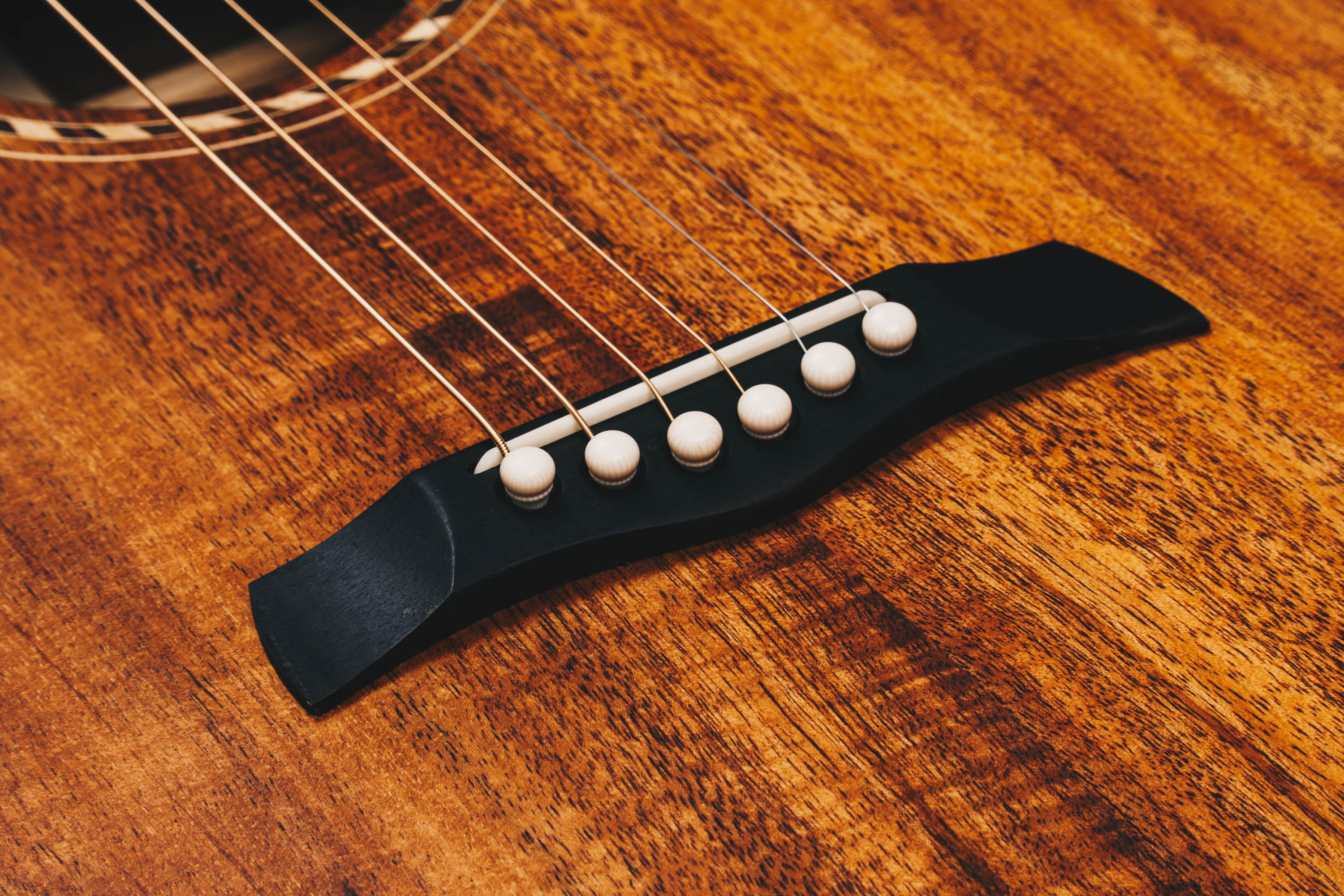 Hawaiian Koa Style 3 Weissenborn Acoustic Lap Steel Slide Guitar by master luthier Richard Wilson. Handcrafted in Australia. Serial no. RW1927-247.