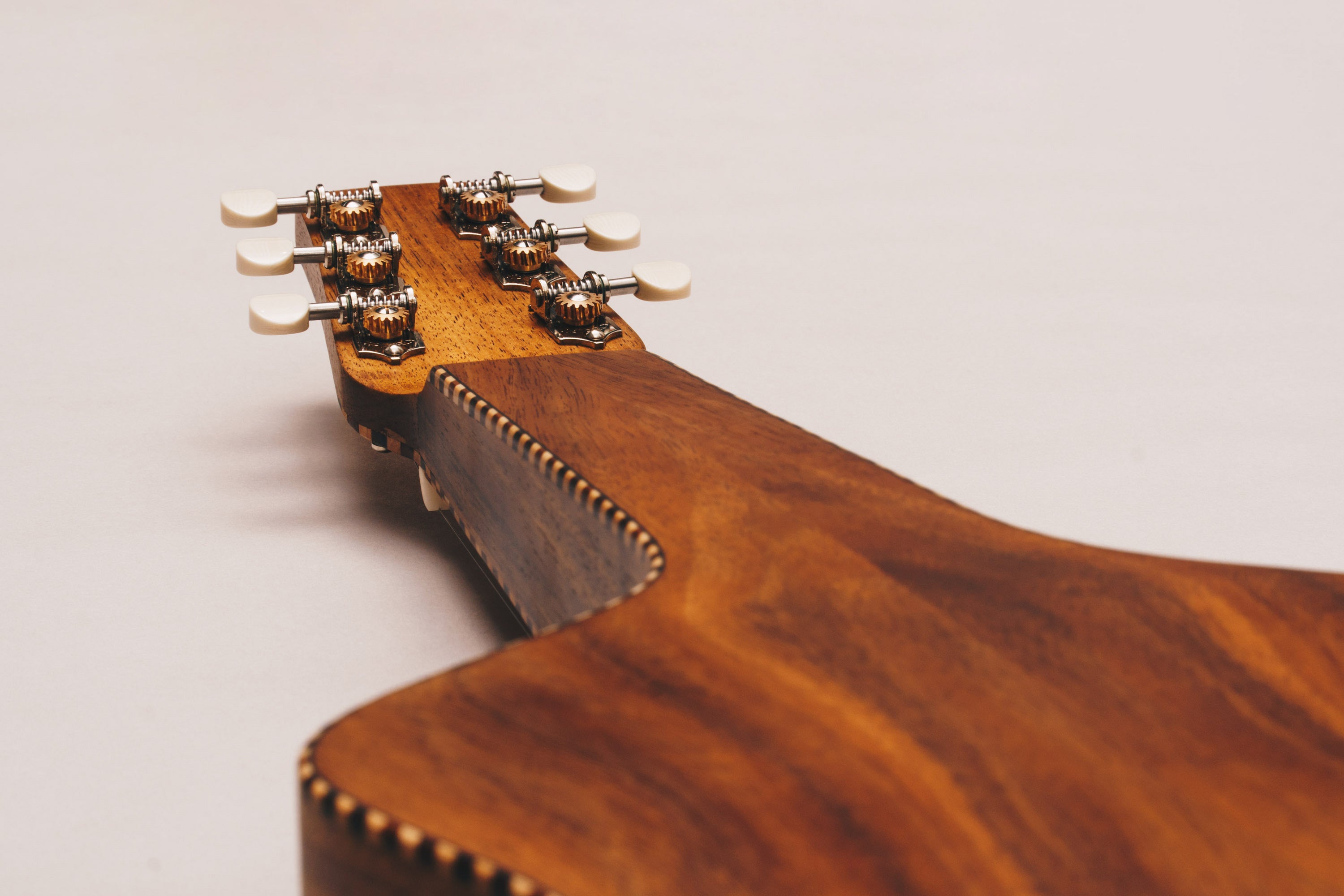Hawaiian Koa Style 4 Weissenborn Guitar Weissenborn Acoustic Lap Steel Slide Guitar by master luthier Richard Wilson. Handcrafted in Australia. Serial no. RW2126-326.