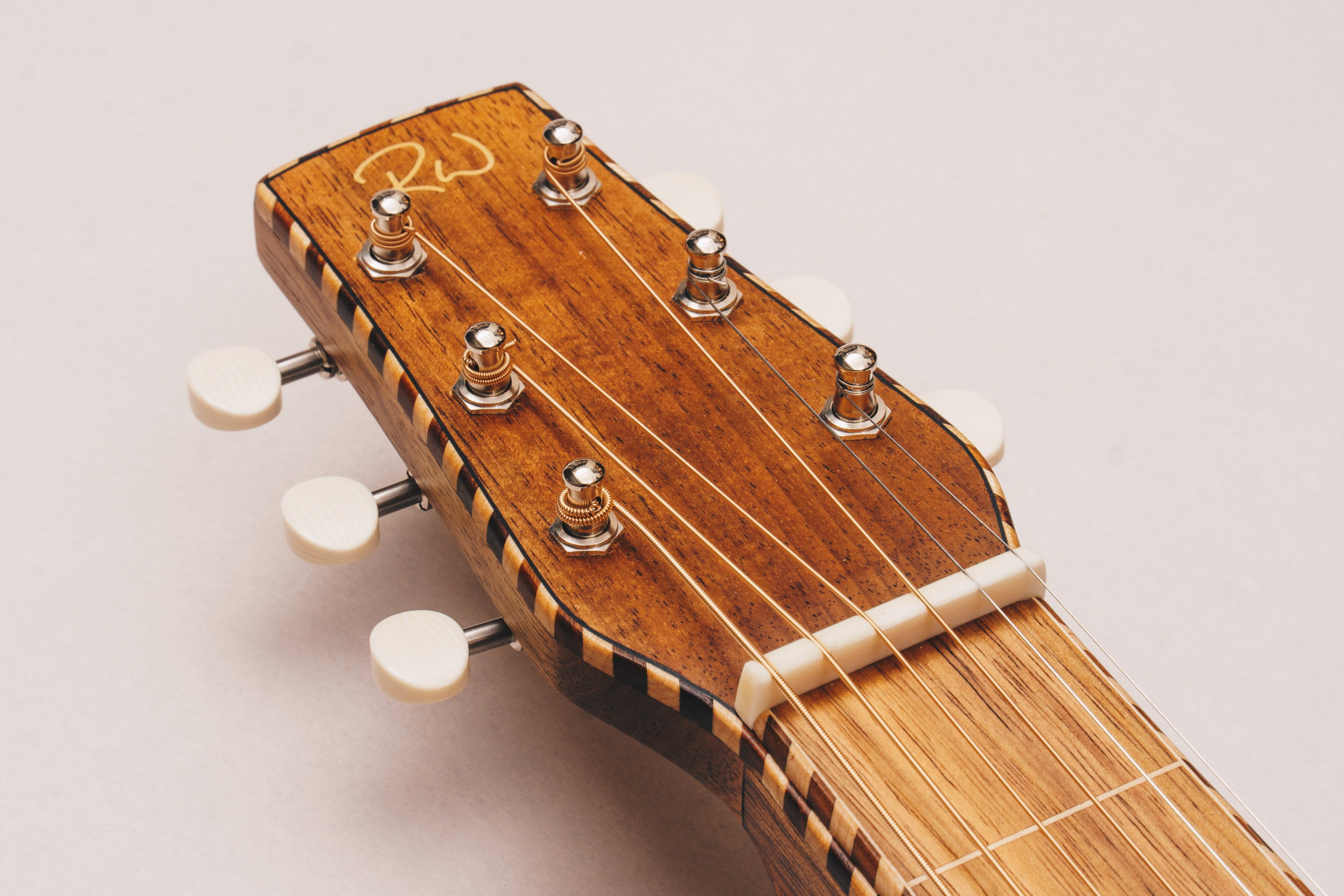 Hawaiian Koa Style 4 Weissenborn Guitar Weissenborn Acoustic Lap Steel Slide Guitar by master luthier Richard Wilson. Handcrafted in Australia. Serial no. RW2126-326.
