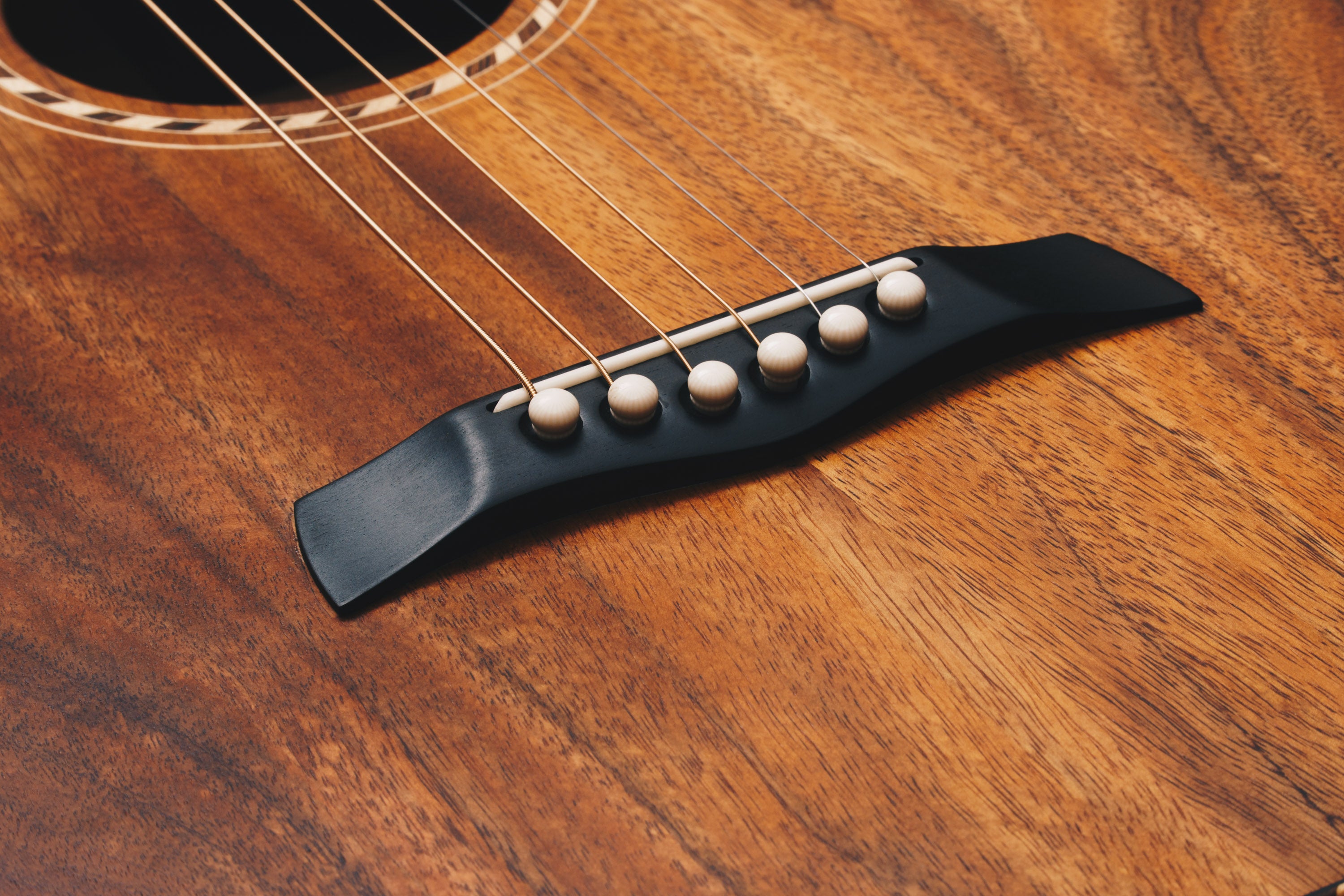 Hawaiian Koa Style 4 Weissenborn Guitar Weissenborn Acoustic Lap Steel Slide Guitar by master luthier Richard Wilson. Handcrafted in Australia. Serial no. RW2126-326.