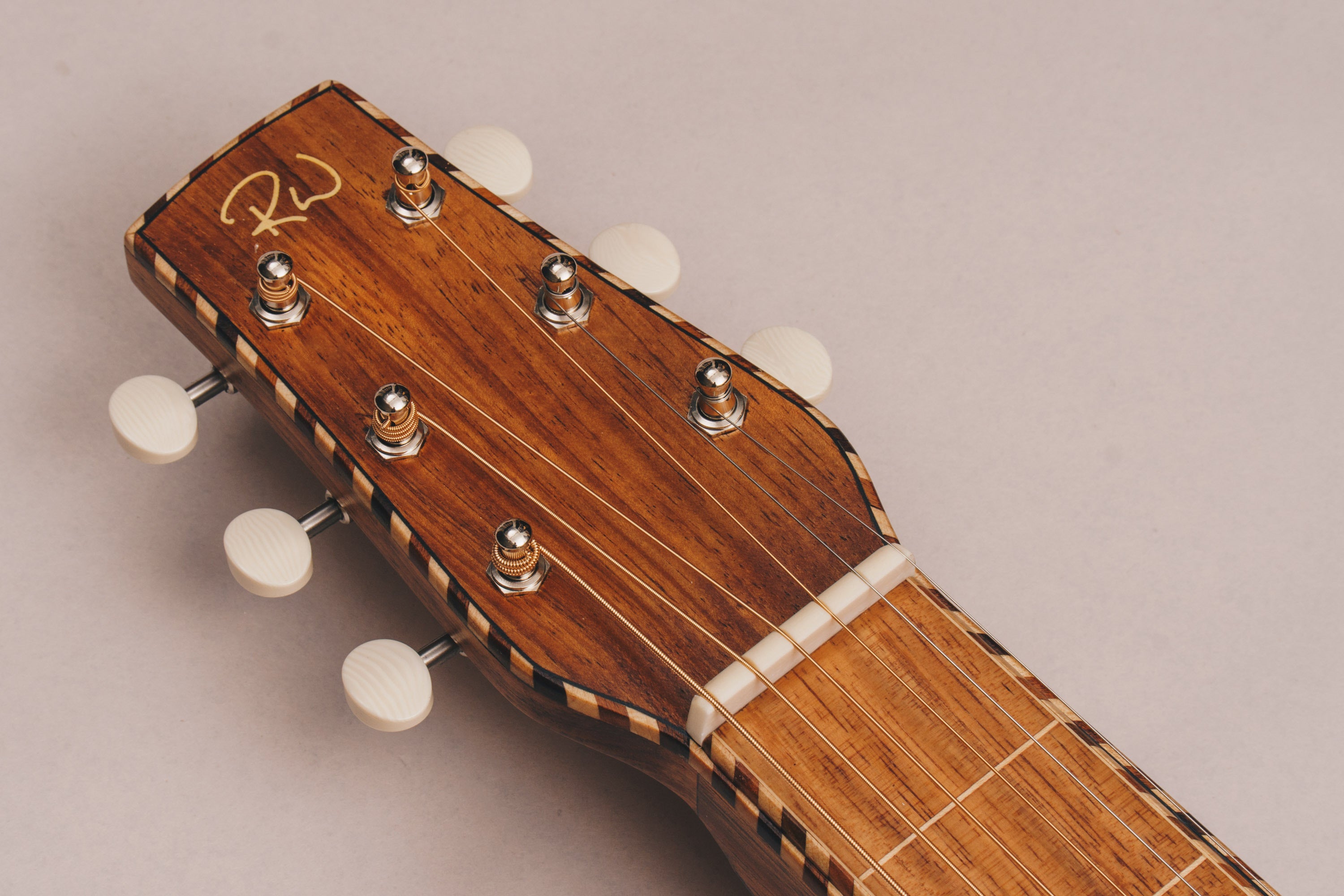 Hawaiian Koa Style 4 Weissenborn Guitar Weissenborn Acoustic Lap Steel Slide Guitar by master luthier Richard Wilson. Handcrafted in Australia. Serial no. RW2138-327.