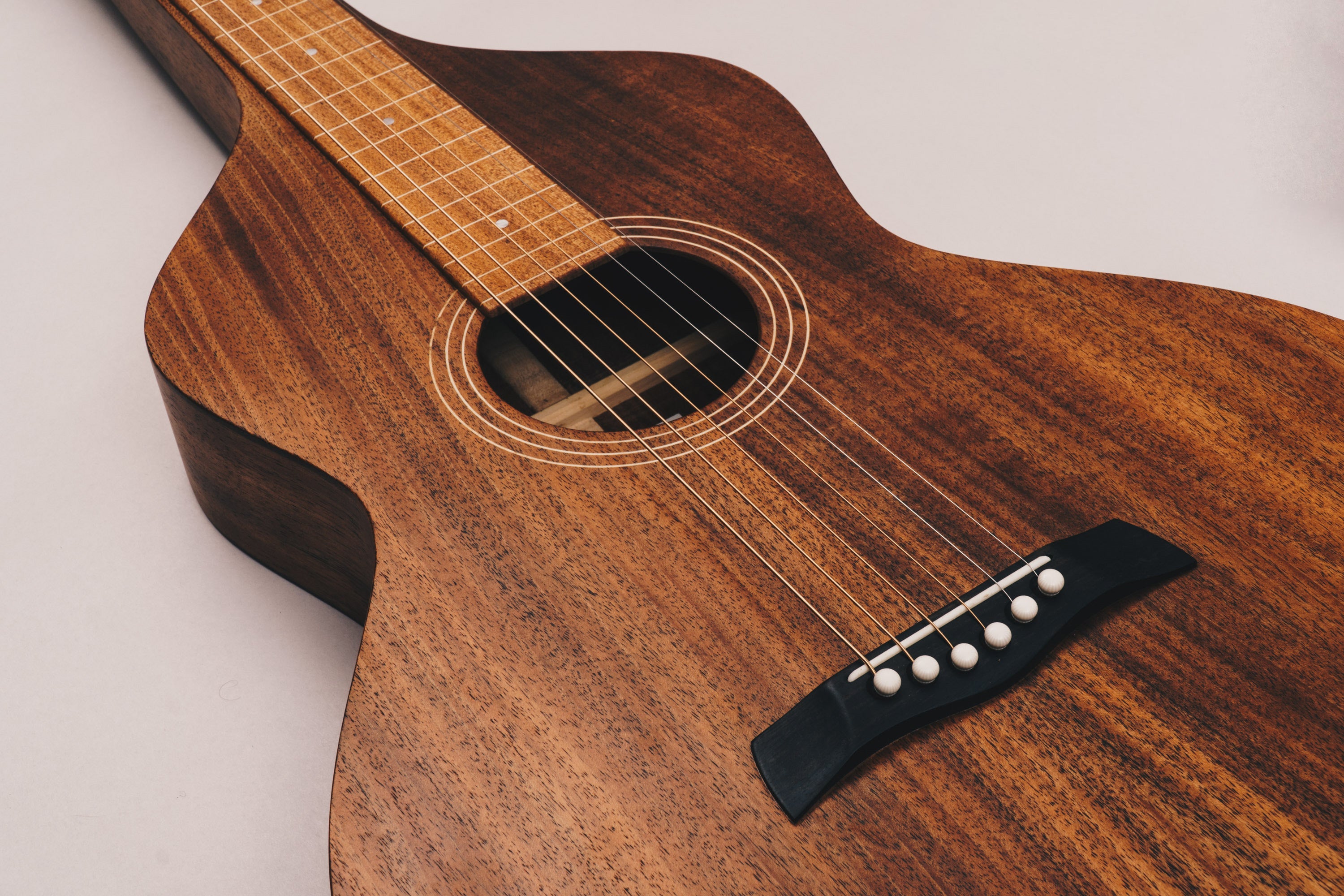 Style 1 Baritone Weissenborn Guitar Weissenborn Acoustic Lap Steel Slide Guitar by master luthier Richard Wilson. Handcrafted in Australia. Serial no. RW2128-317.