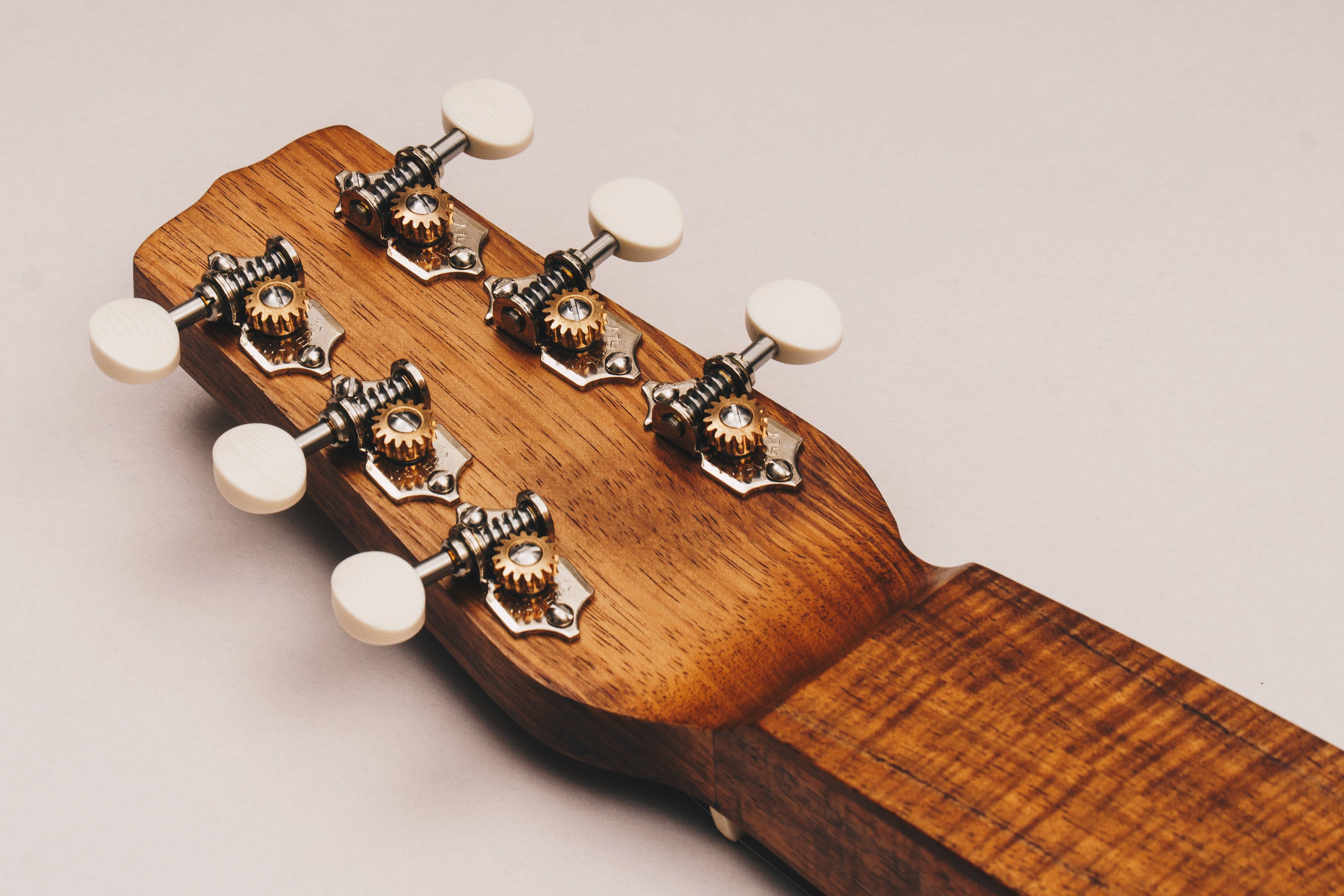 Style 1 Weissenborn Guitar - Master Series Weissenborn Acoustic Lap Steel Slide Guitar by master luthier Richard Wilson. Handcrafted in Australia. Serial no. RWRW2218-348.