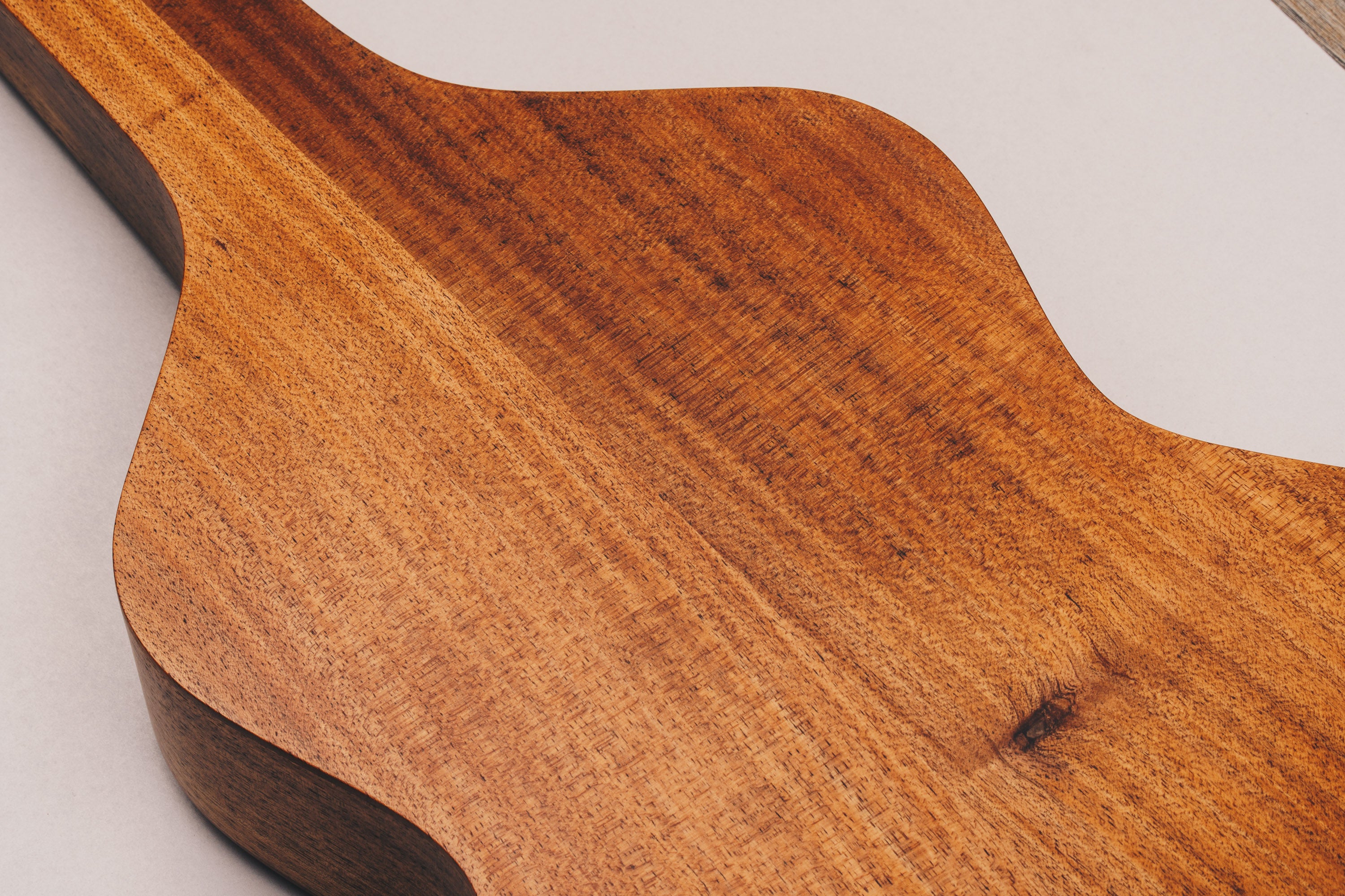 Style 1 Weissenborn Guitar Weissenborn Acoustic Lap Steel Slide Guitar by master luthier Richard Wilson. Handcrafted in Australia. Serial no. RW2028-277.