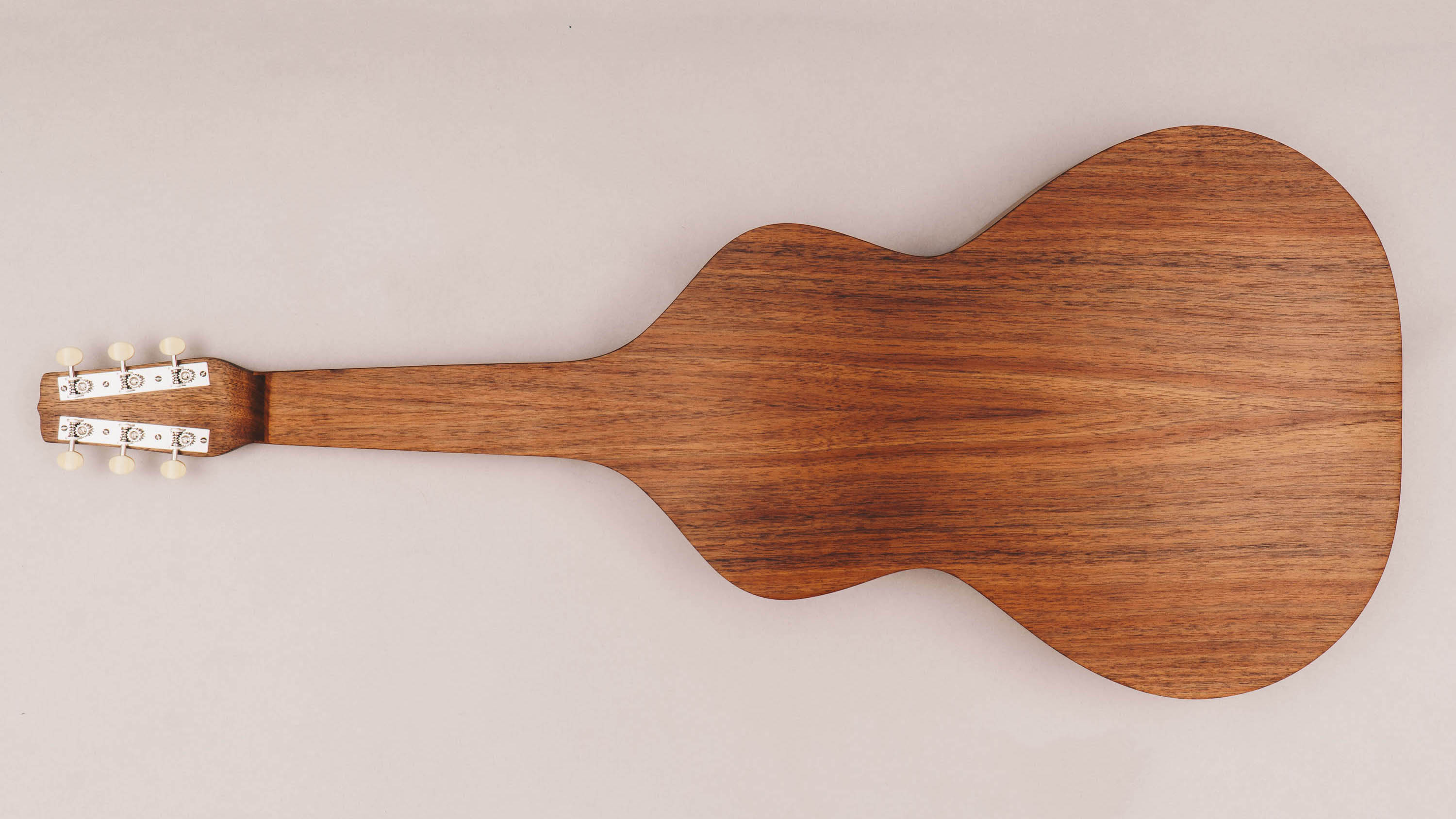 Style 1 Weissenborn Guitar Weissenborn Acoustic Lap Steel Slide Guitar by master luthier Richard Wilson. Handcrafted in Australia. Serial no. RW2034-283.