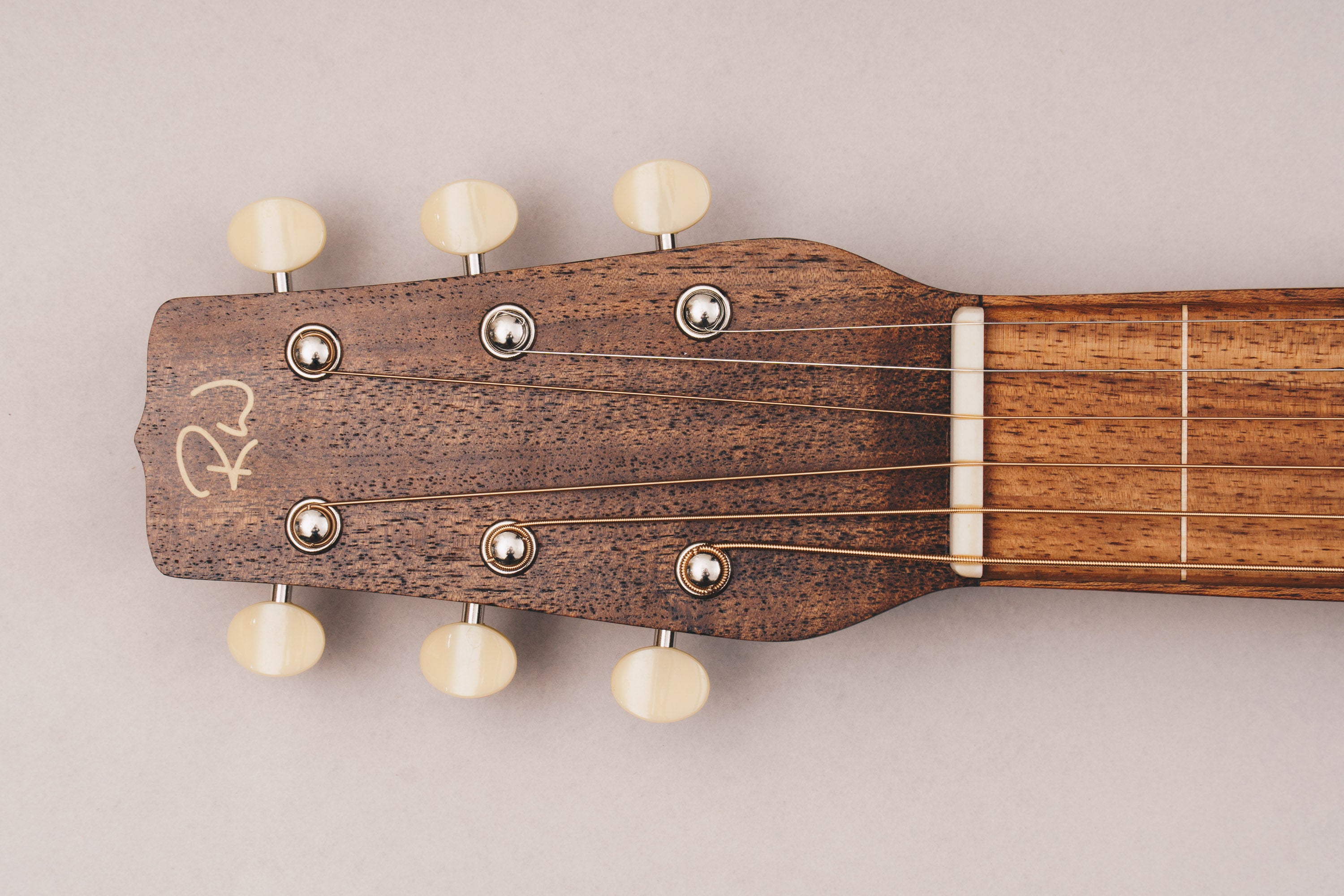 Style 1 Weissenborn Guitar Weissenborn Acoustic Lap Steel Slide Guitar by master luthier Richard Wilson. Handcrafted in Australia. Serial no. RW2104-293.