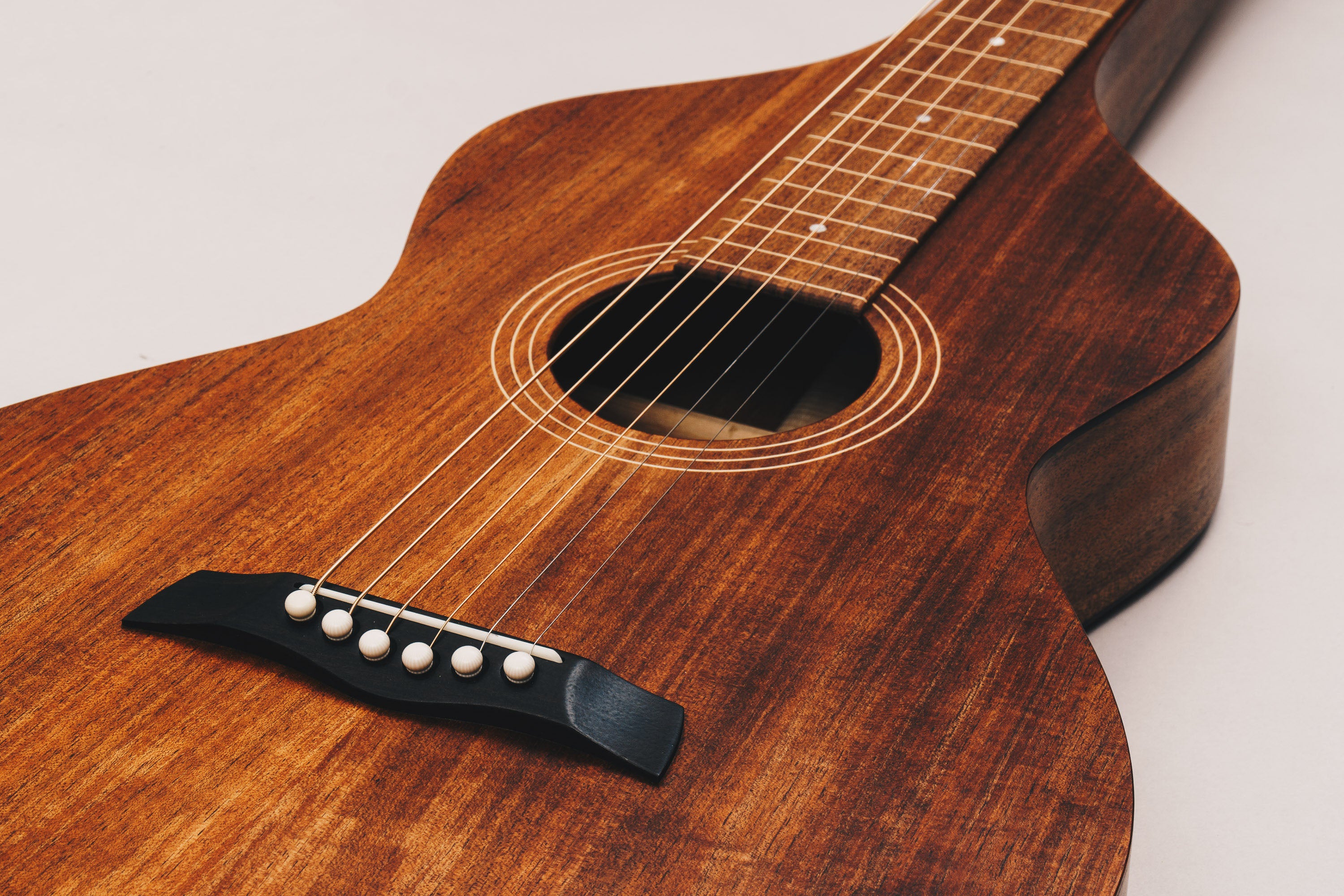 Style 1 Weissenborn Guitar Weissenborn Acoustic Lap Steel Slide Guitar by master luthier Richard Wilson. Handcrafted in Australia. Serial no. RW2114-303.