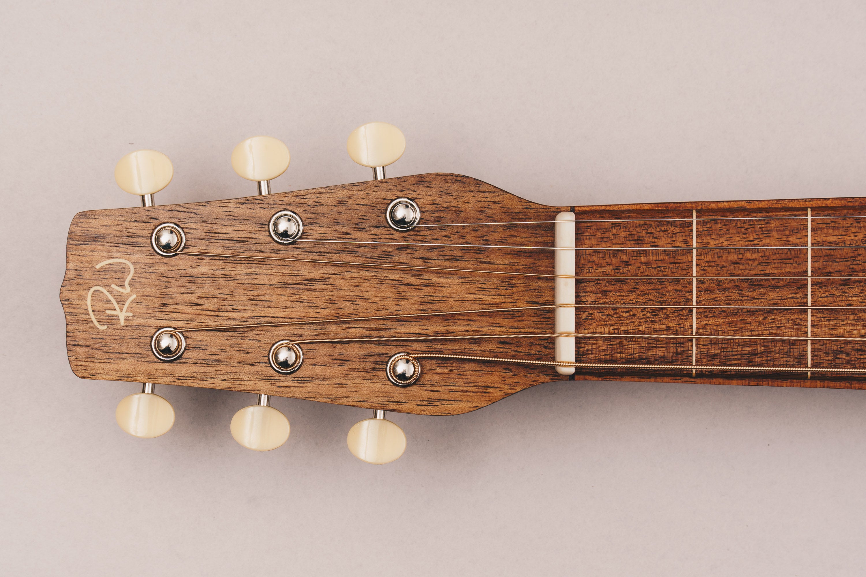 Style 1 Weissenborn Guitar Weissenborn Acoustic Lap Steel Slide Guitar by master luthier Richard Wilson. Handcrafted in Australia. Serial no. RW2117-306.