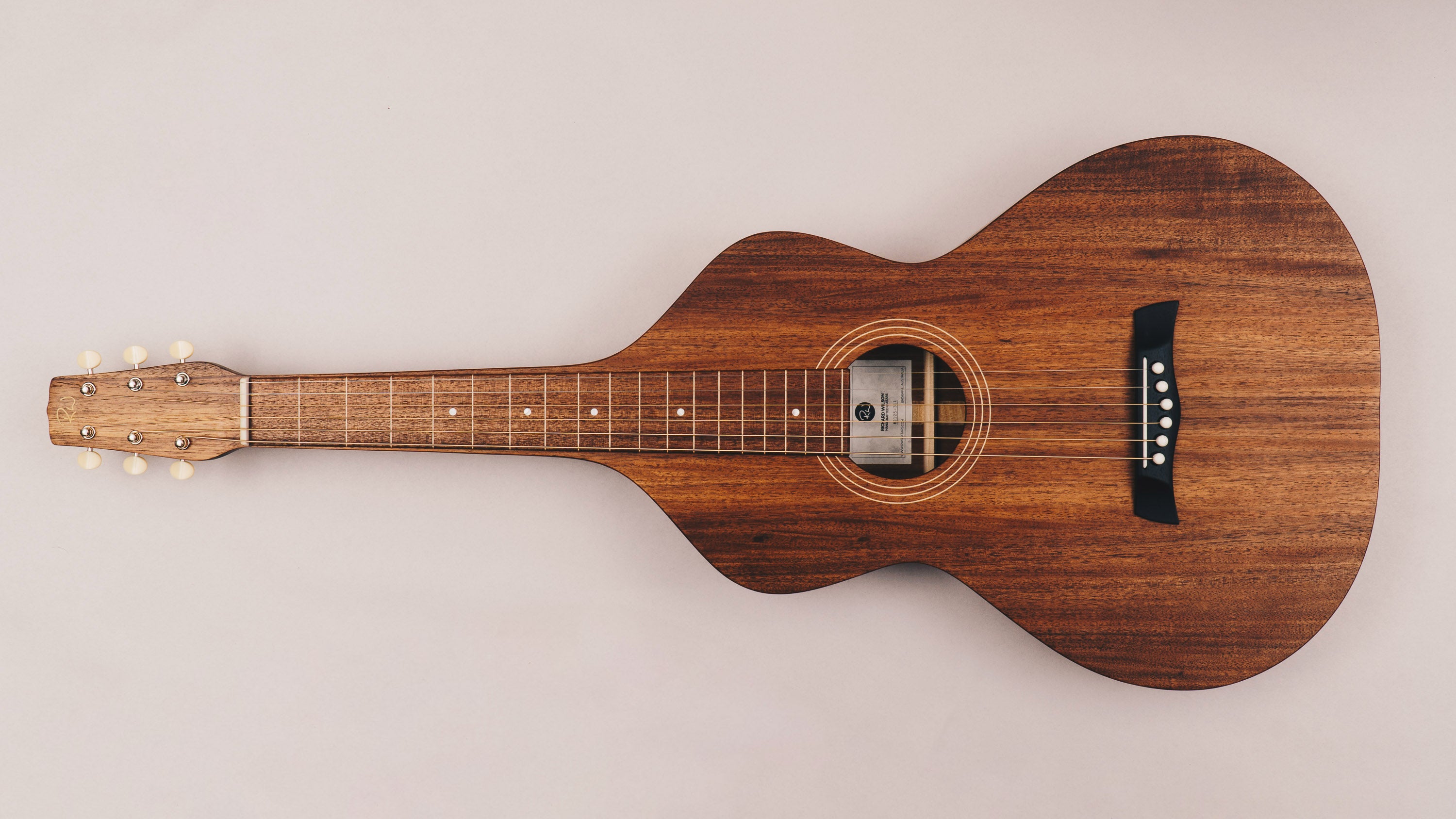 Style 1 Weissenborn Guitar Weissenborn Acoustic Lap Steel Slide Guitar by master luthier Richard Wilson. Handcrafted in Australia. Serial no. RW2125-314.