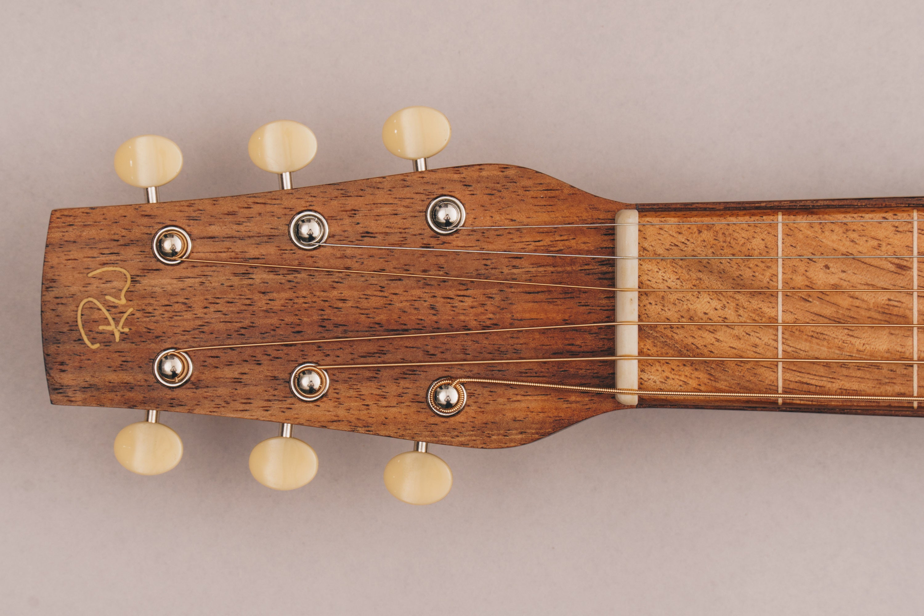 Style 1 Weissenborn Guitar Weissenborn Acoustic Lap Steel Slide Guitar by master luthier Richard Wilson. Handcrafted in Australia. Serial no. RW2203-333.