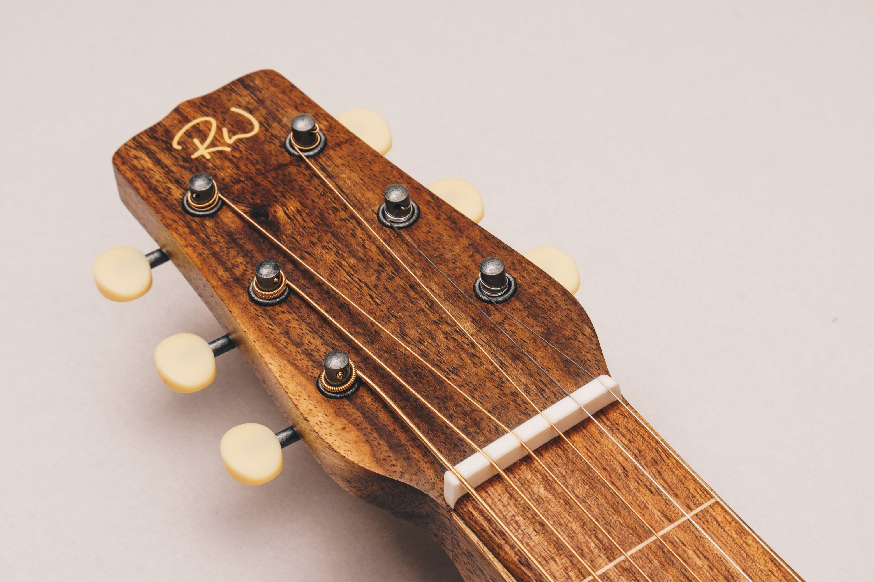 Style 1 Weissenborn Guitar Weissenborn Acoustic Lap Steel Slide Guitar by master luthier Richard Wilson. Handcrafted in Australia. Serial no. RW2207-337.