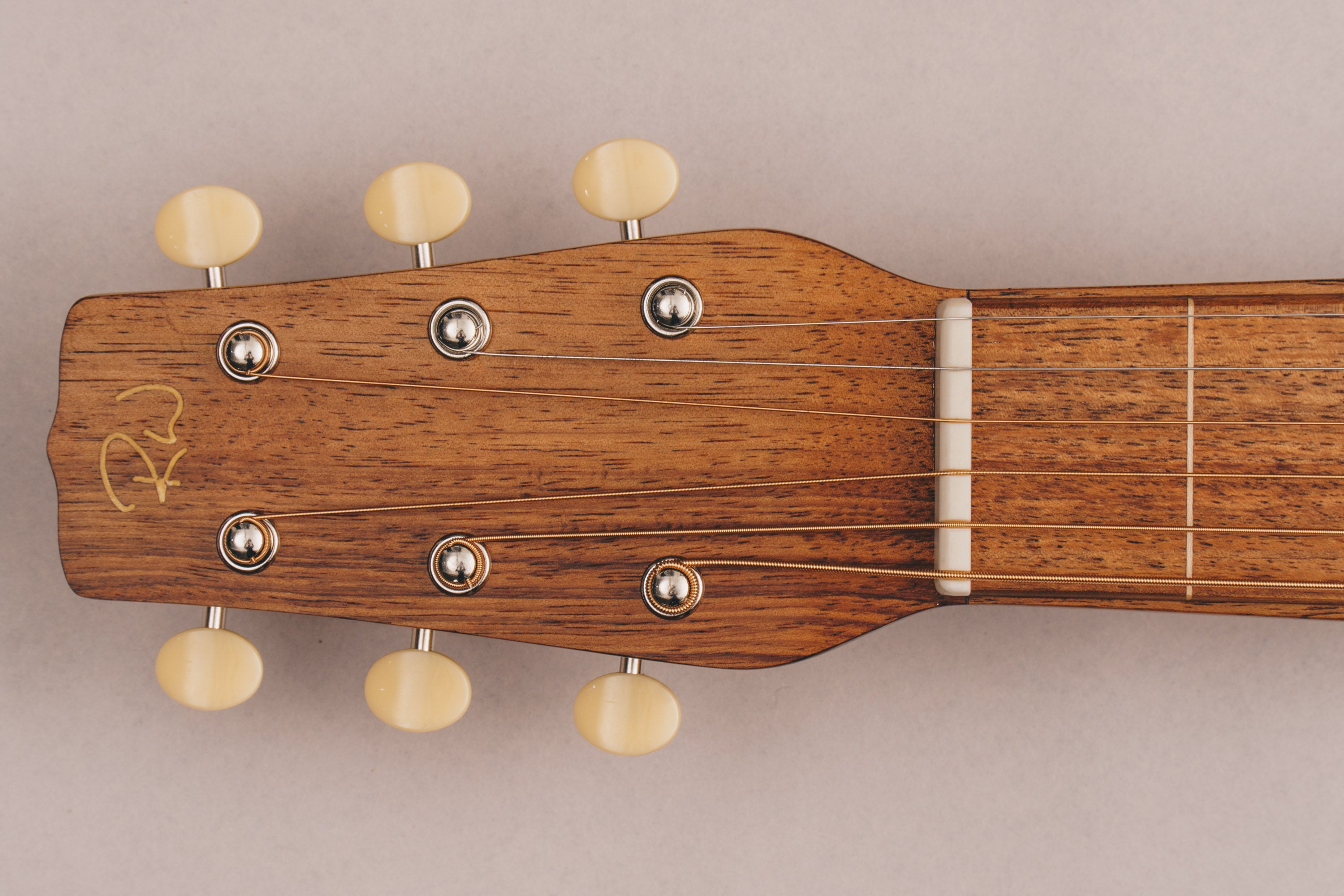 Style 1 Weissenborn Guitar Weissenborn Acoustic Lap Steel Slide Guitar by master luthier Richard Wilson. Handcrafted in Australia. Serial no. RW2208-338.