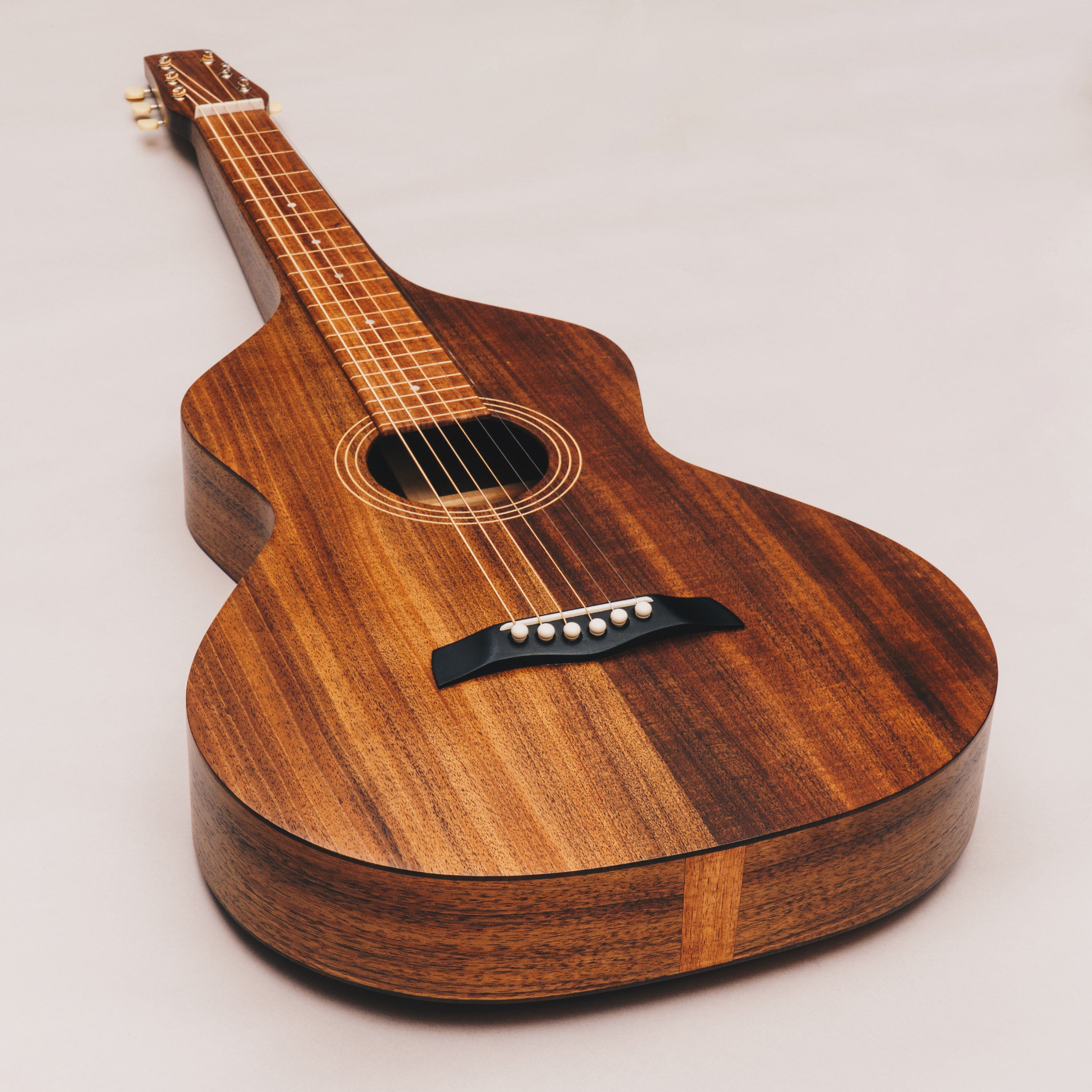 Style 1 Weissenborn Guitar Weissenborn Acoustic Lap Steel Slide Guitar by master luthier Richard Wilson. Handcrafted in Australia. Serial no. RW2226-356.