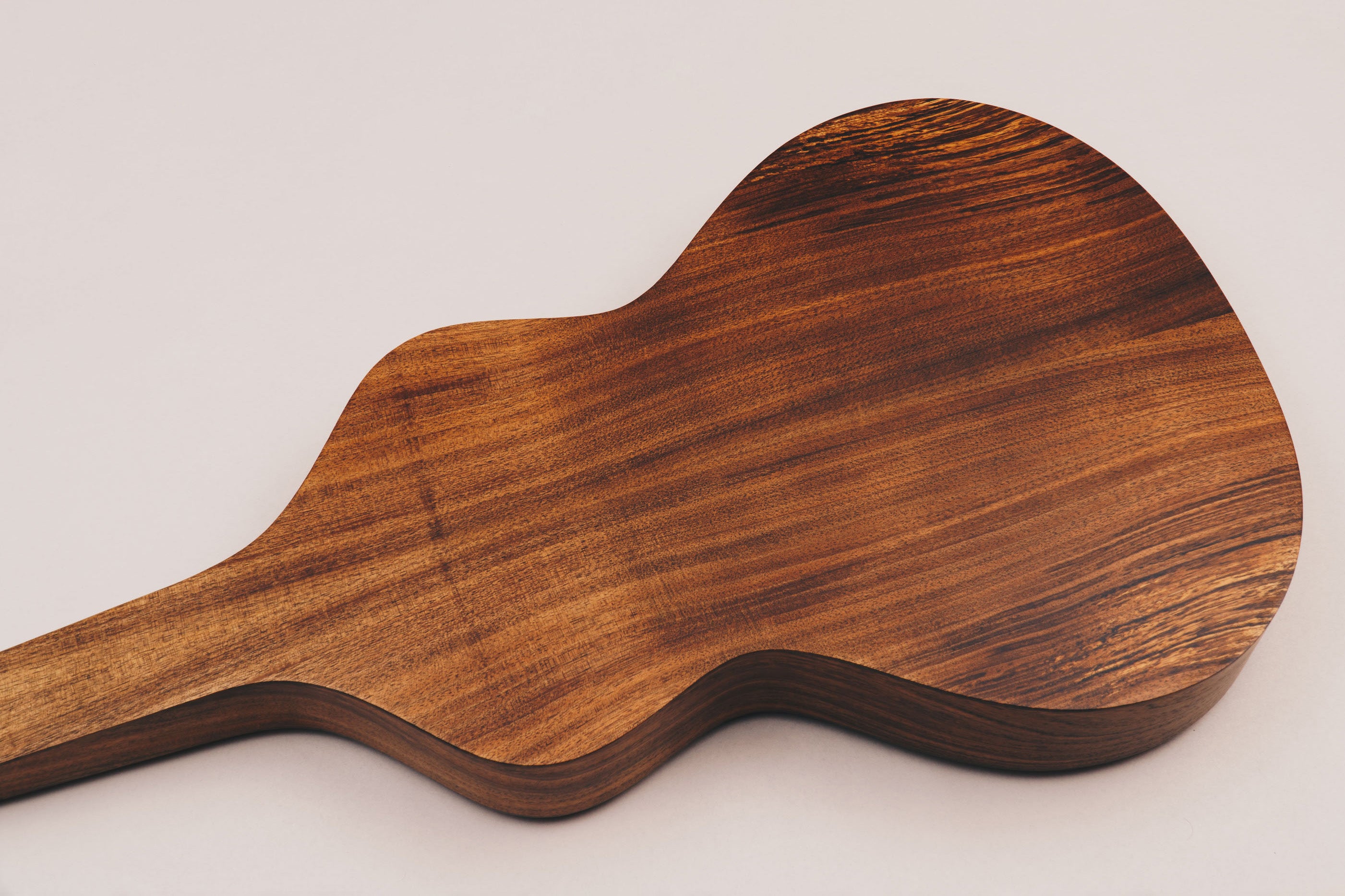 Style 1 Weissenborn Guitar Weissenborn Acoustic Lap Steel Slide Guitar by master luthier Richard Wilson. Handcrafted in Australia. Serial no. RW2246-376.