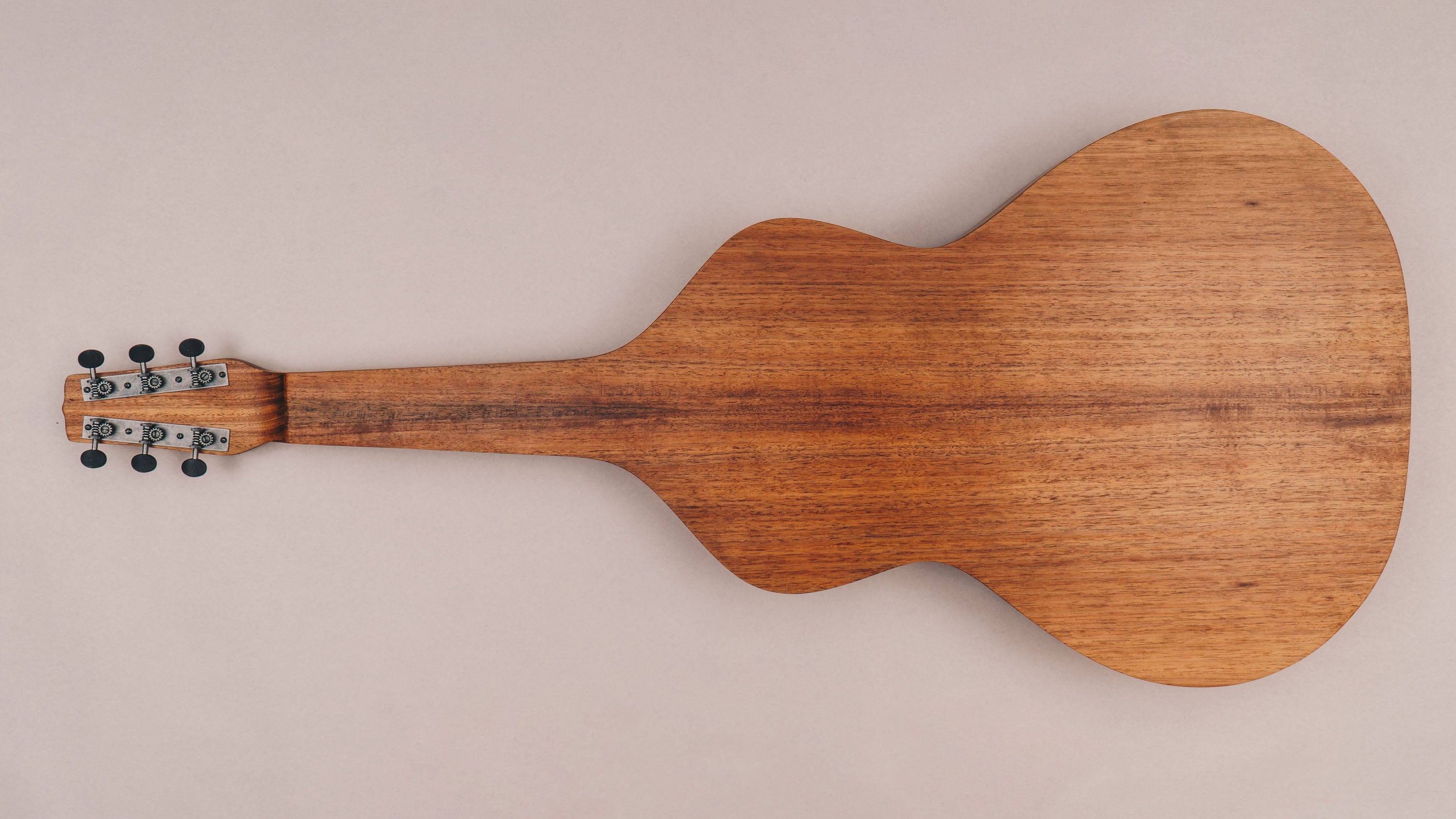 Style 1 Weissenborn Guitar Weissenborn Acoustic Lap Steel Slide Guitar by master luthier Richard Wilson. Handcrafted in Australia. Serial no. RW2252-382.