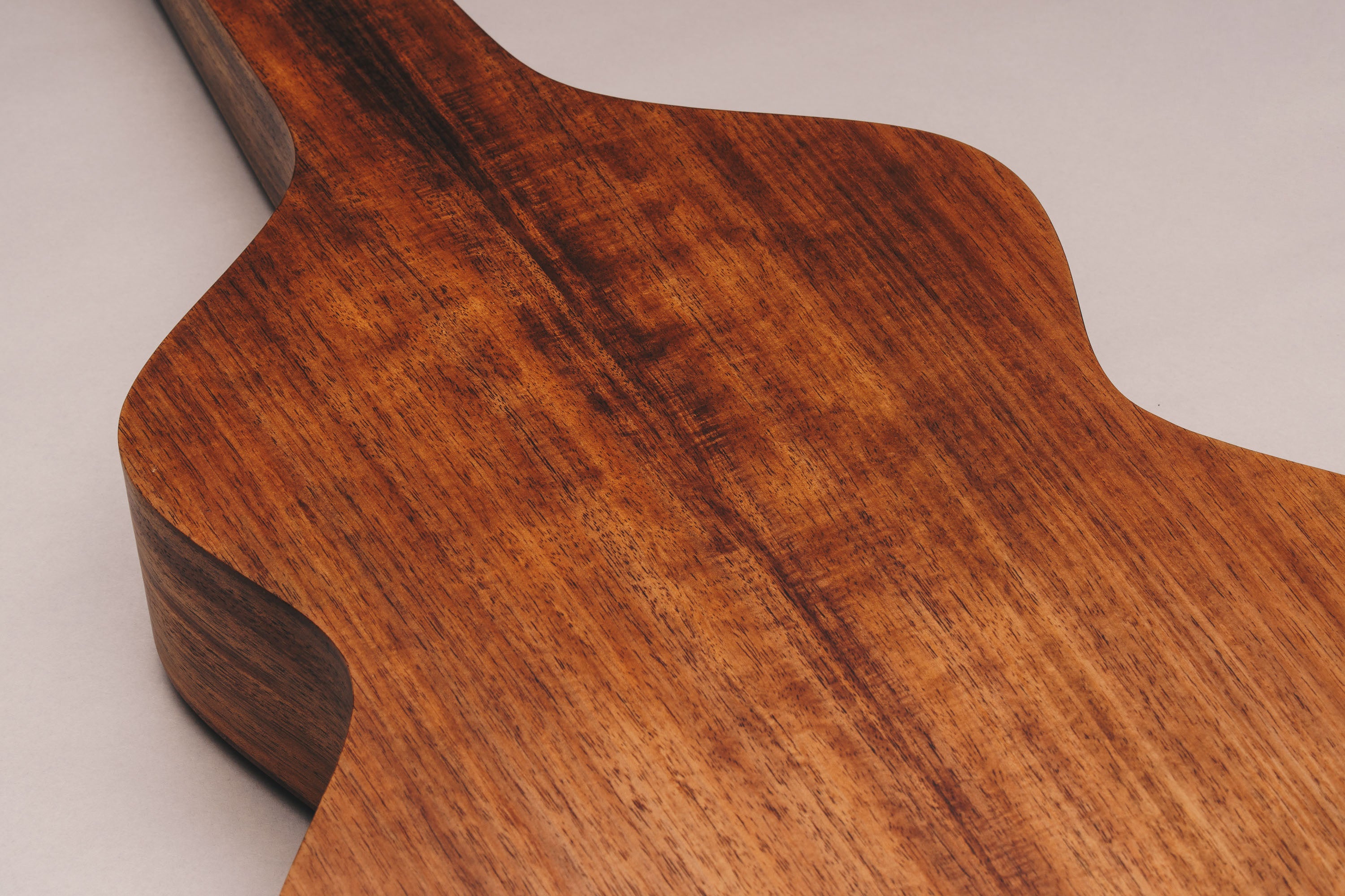 Style 1 Weissenborn Guitar Weissenborn Acoustic Lap Steel Slide Guitar by master luthier Richard Wilson. Handcrafted in Australia. Serial no. RW2252-382.