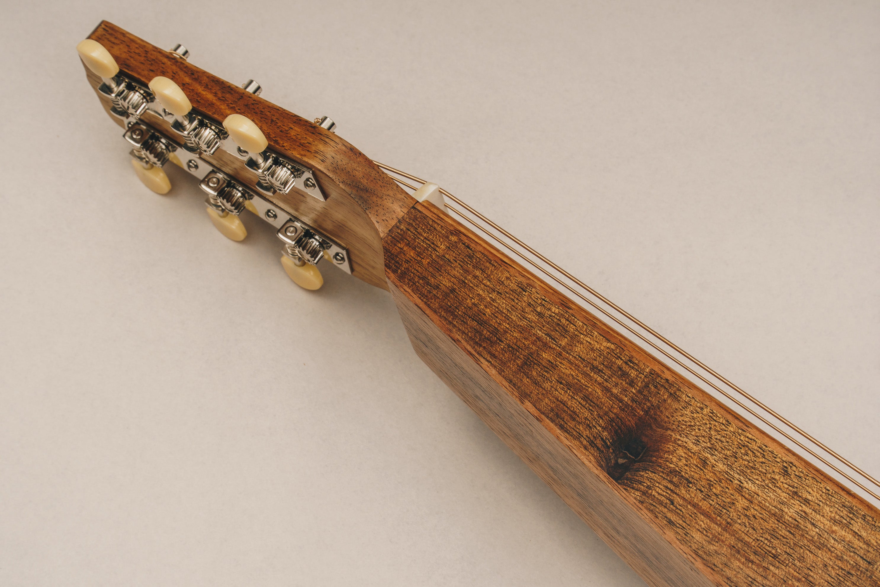 Style 1 Weissenborn Guitar Weissenborn Acoustic Lap Steel Slide Guitar by master luthier Richard Wilson. Handcrafted in Australia. Serial no. RW2301-391.