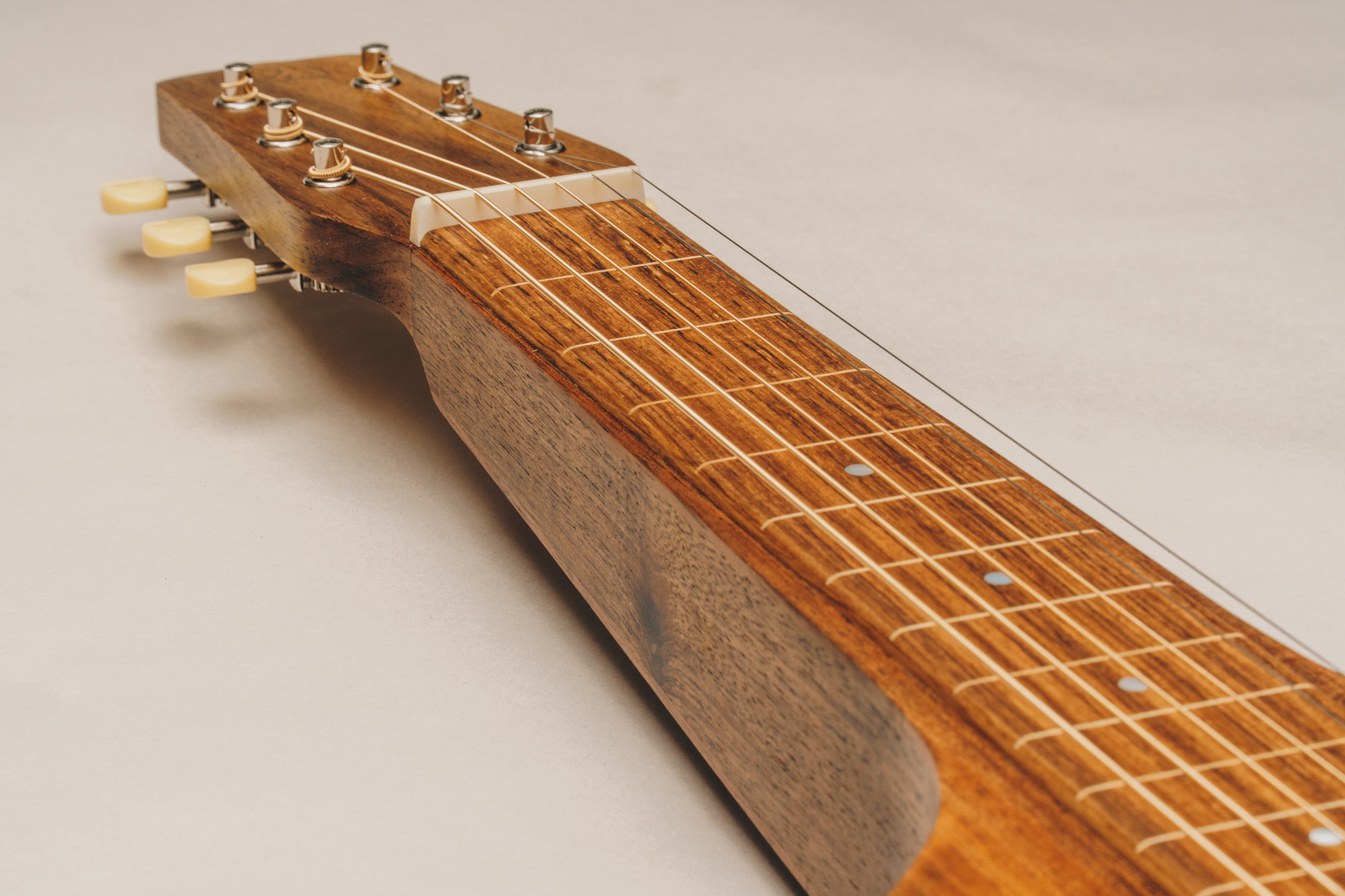 Style 1 Weissenborn Guitar Weissenborn Acoustic Lap Steel Slide Guitar by master luthier Richard Wilson. Handcrafted in Australia. Serial no. RW2301-391.