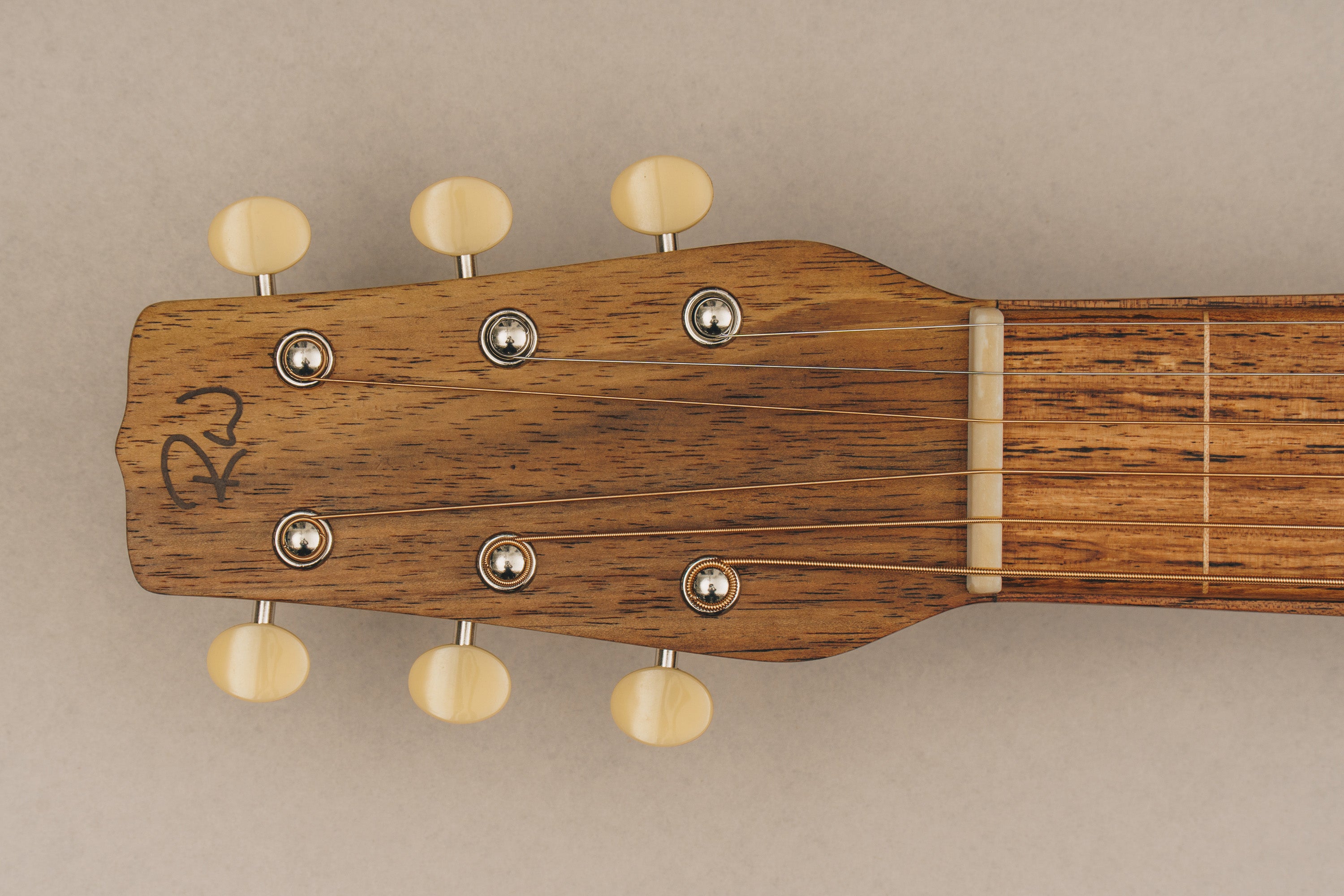 Style 1 Weissenborn Guitar Weissenborn Acoustic Lap Steel Slide Guitar by master luthier Richard Wilson. Handcrafted in Australia. Serial no. RW2301-391.