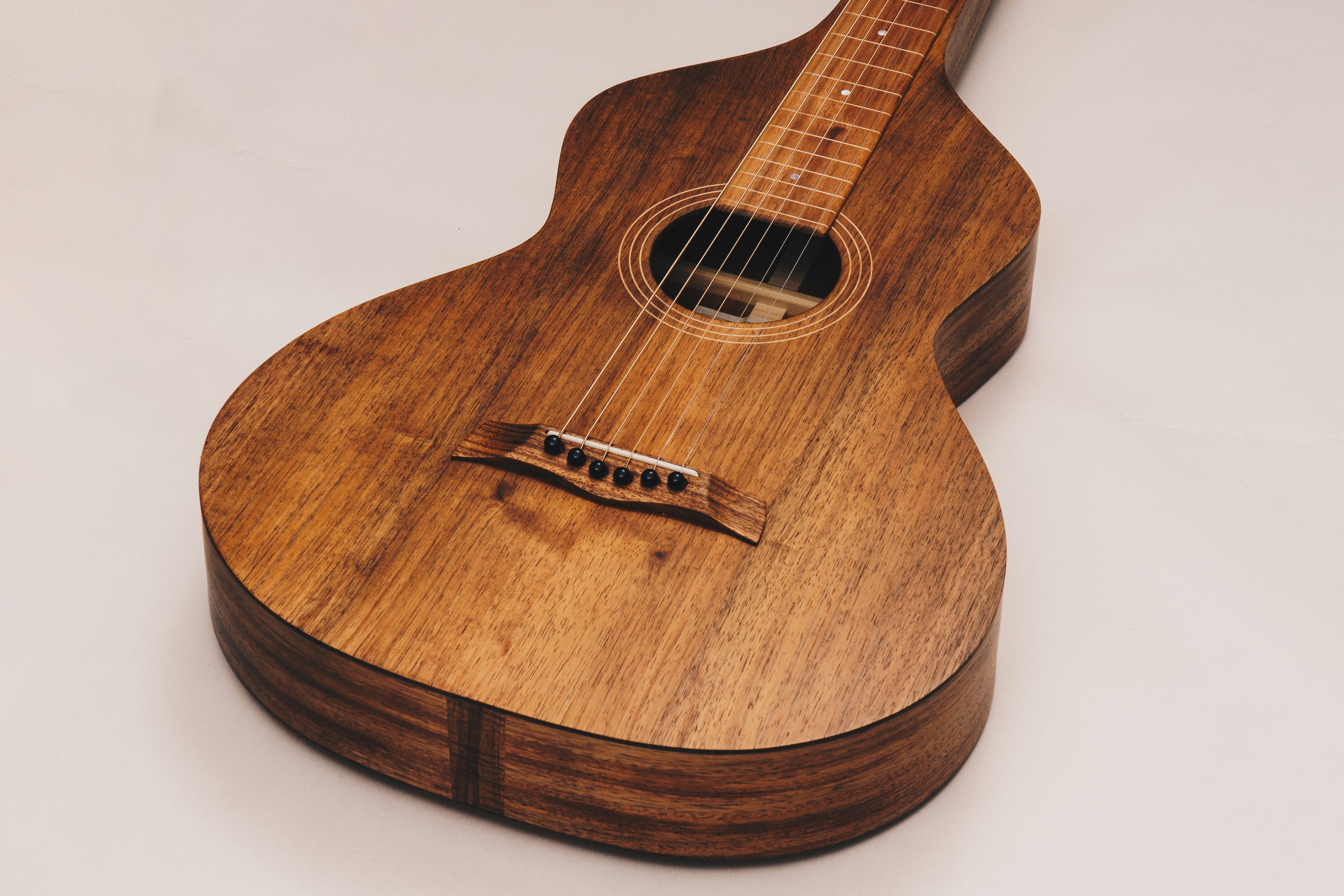 Style 1 Weissenborn Guitar Weissenborn Acoustic Lap Steel Slide Guitar by master luthier Richard Wilson. Handcrafted in Australia. Serial no. RW2314-404.