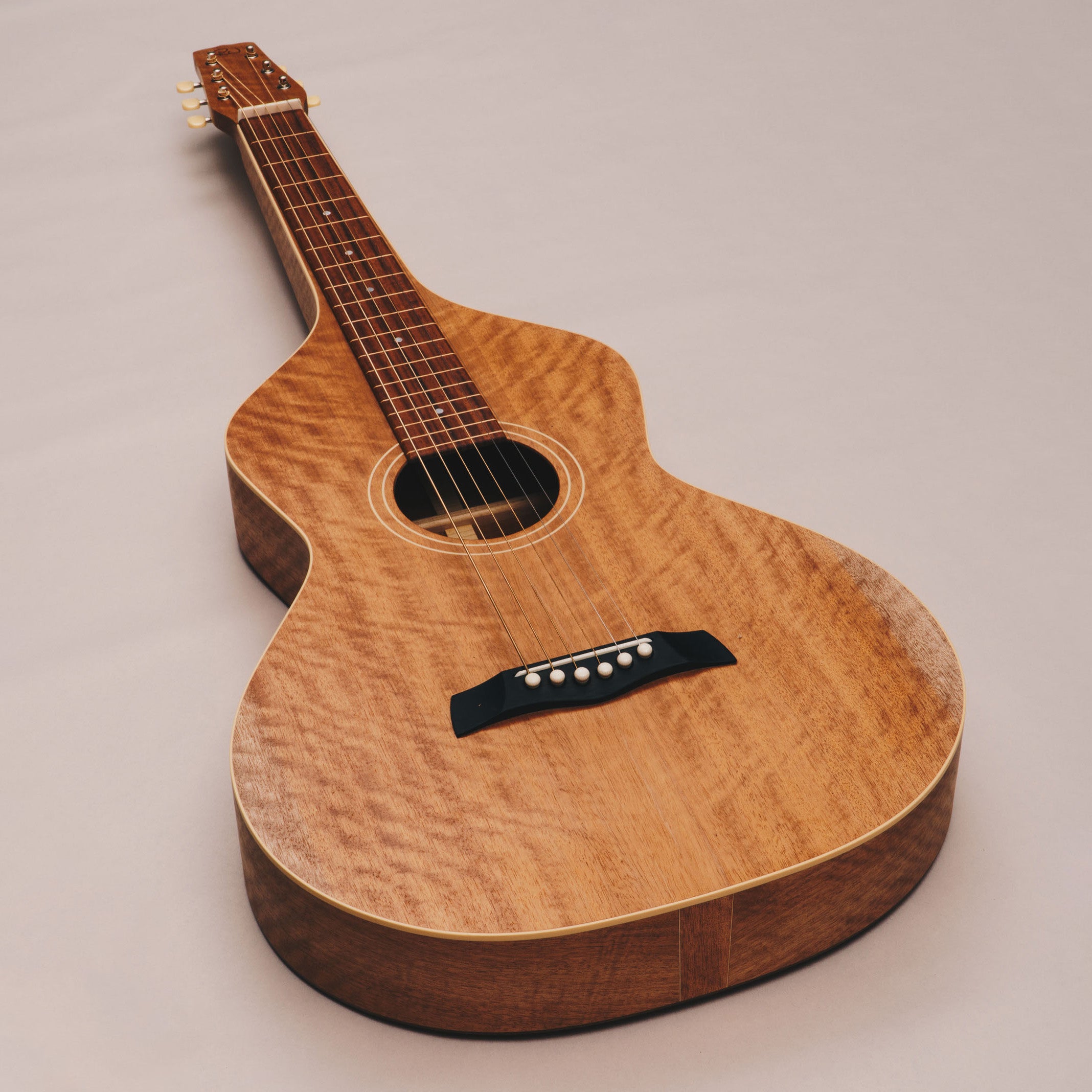 Style 1.5 Weissenborn Guitar Weissenborn Acoustic Lap Steel Slide Guitar by master luthier Richard Wilson. Handcrafted in Australia. Serial no. RW2234-364.