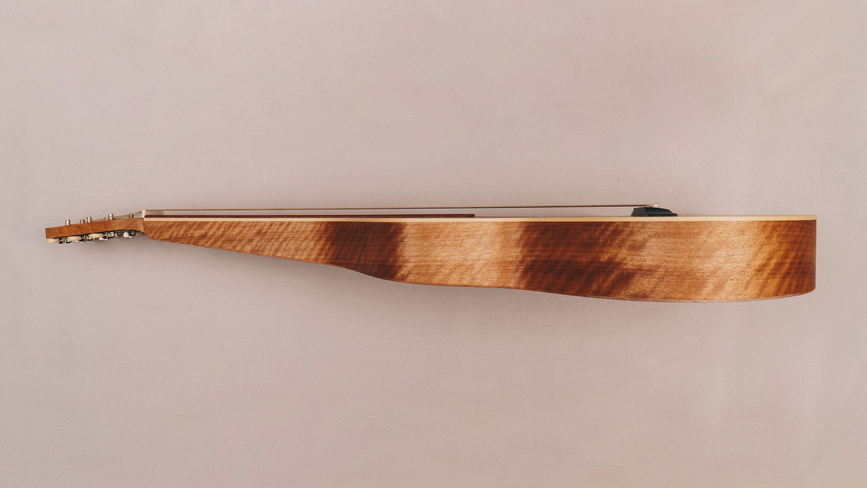 Style 1.5 Weissenborn Guitar Weissenborn Acoustic Lap Steel Slide Guitar by master luthier Richard Wilson. Handcrafted in Australia. Serial no. RW2234-364.