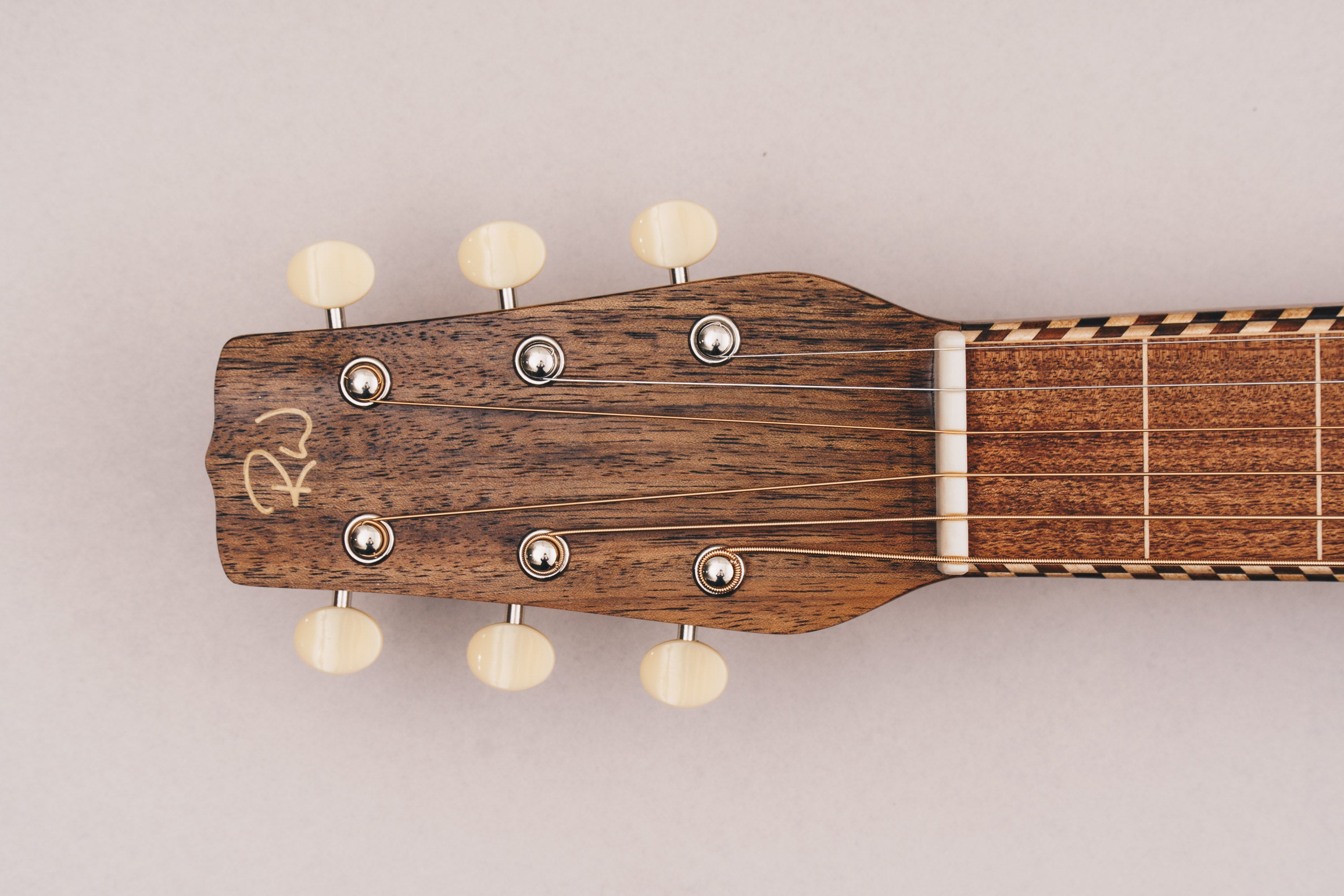 Style 3 Weissenborn Guitar Weissenborn Acoustic Lap Steel Slide Guitar by master luthier Richard Wilson. Handcrafted in Australia. Serial no. RW2121-310.