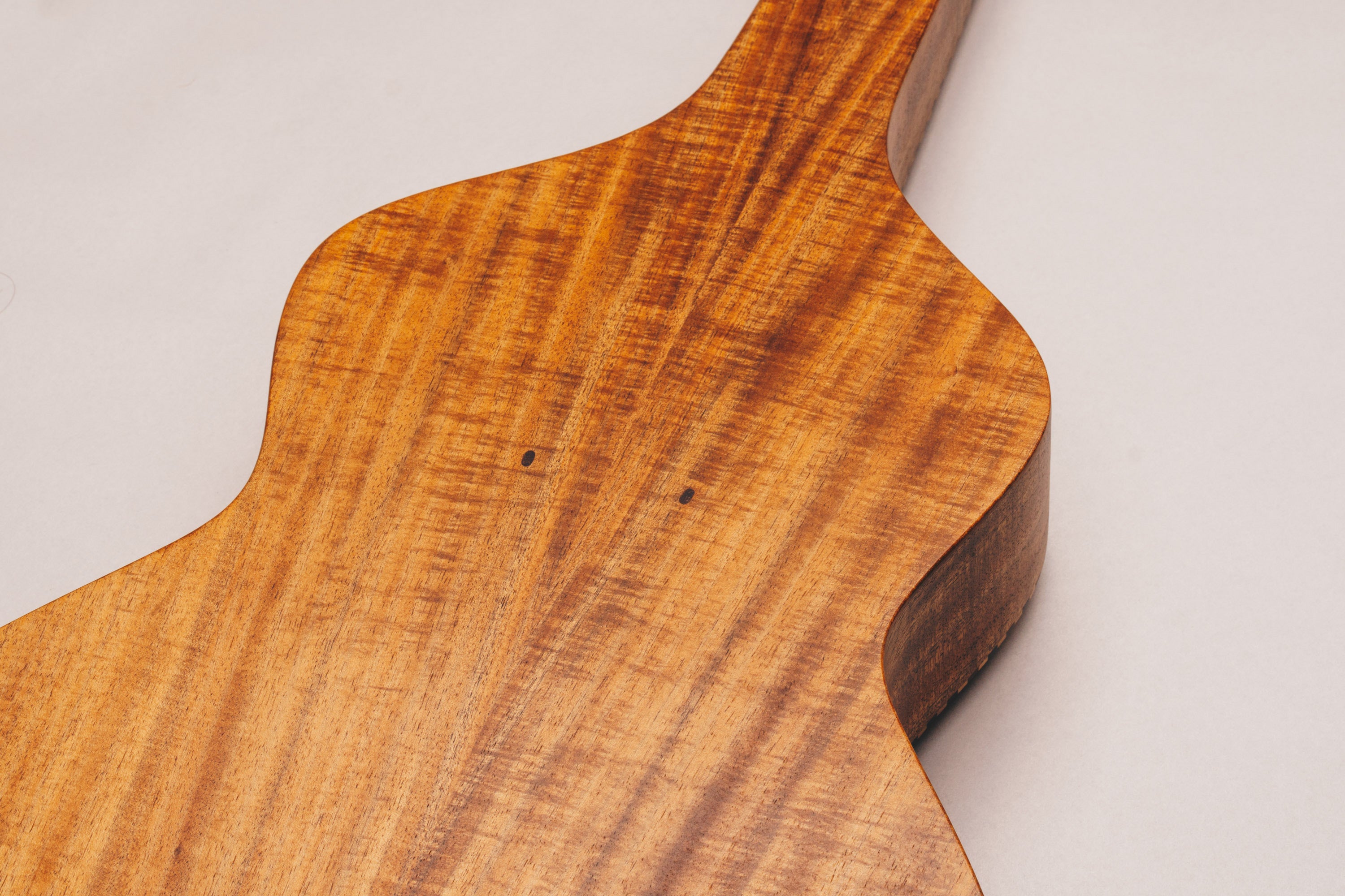 Style 3 Weissenborn Guitar Weissenborn Acoustic Lap Steel Slide Guitar by master luthier Richard Wilson. Handcrafted in Australia. Serial no. RW2132-321.