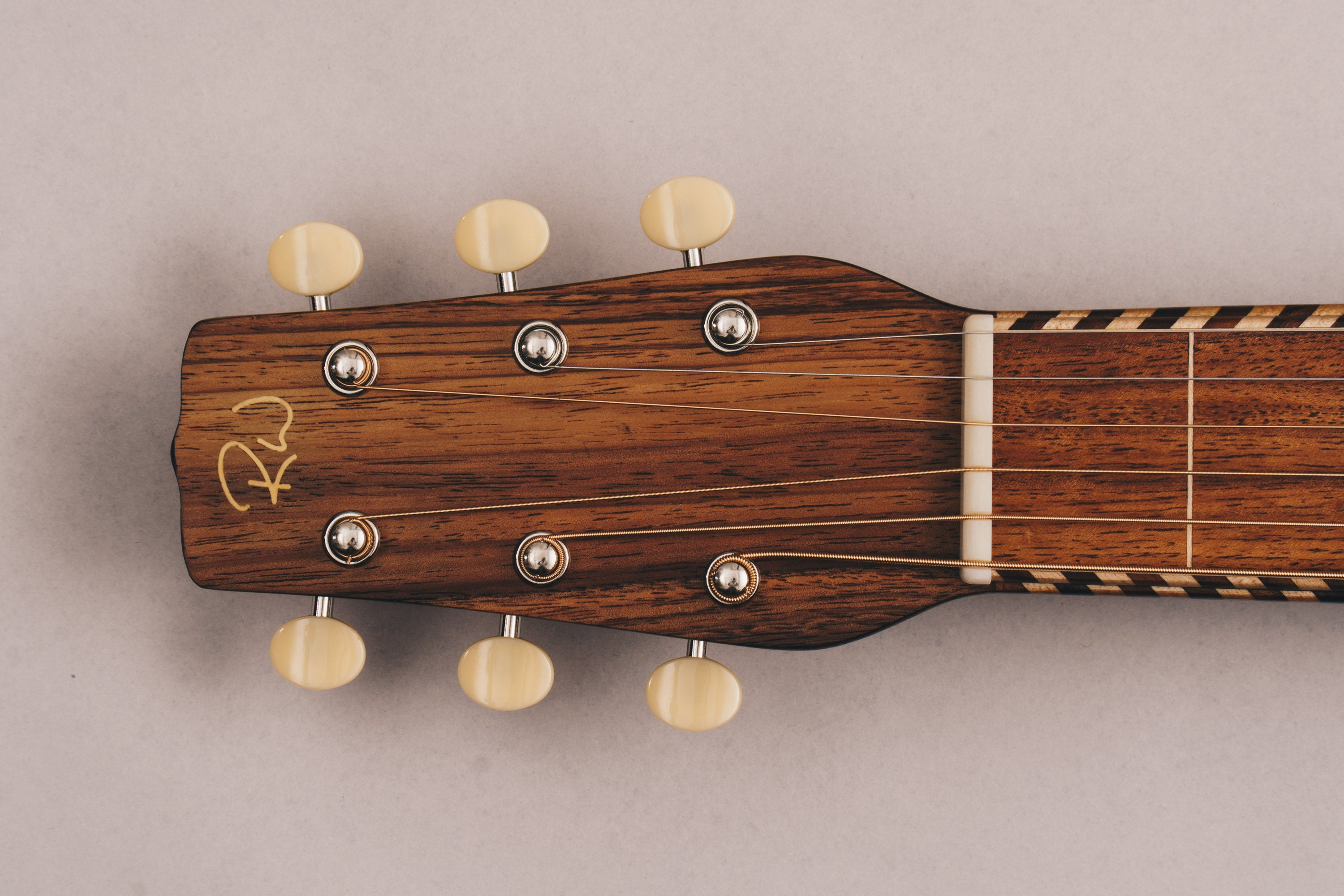 Style 3 Weissenborn Guitar Weissenborn Acoustic Lap Steel Slide Guitar by master luthier Richard Wilson. Handcrafted in Australia. Serial no. RW2133-322.
