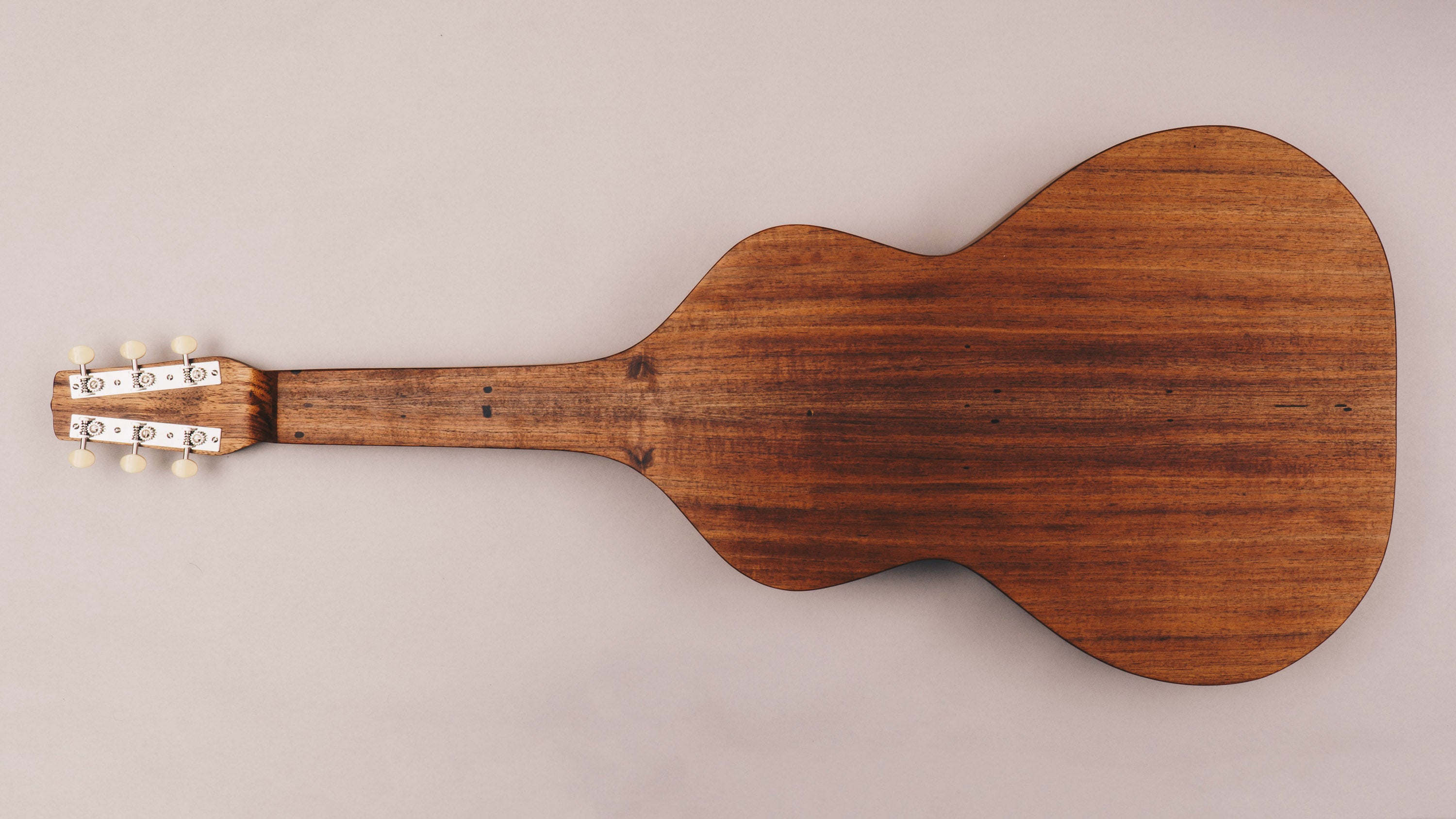Style 3 Weissenborn Guitar Weissenborn Acoustic Lap Steel Slide Guitar by master luthier Richard Wilson. Handcrafted in Australia. Serial no. RW2220-309.