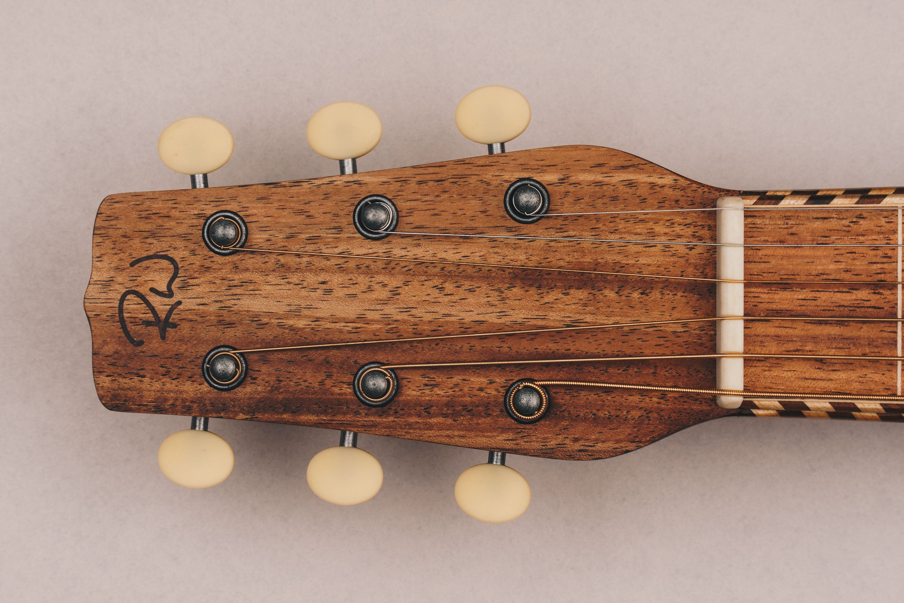 Style 3 Weissenborn Guitar Weissenborn Acoustic Lap Steel Slide Guitar by master luthier Richard Wilson. Handcrafted in Australia. Serial no. RW2245-375.