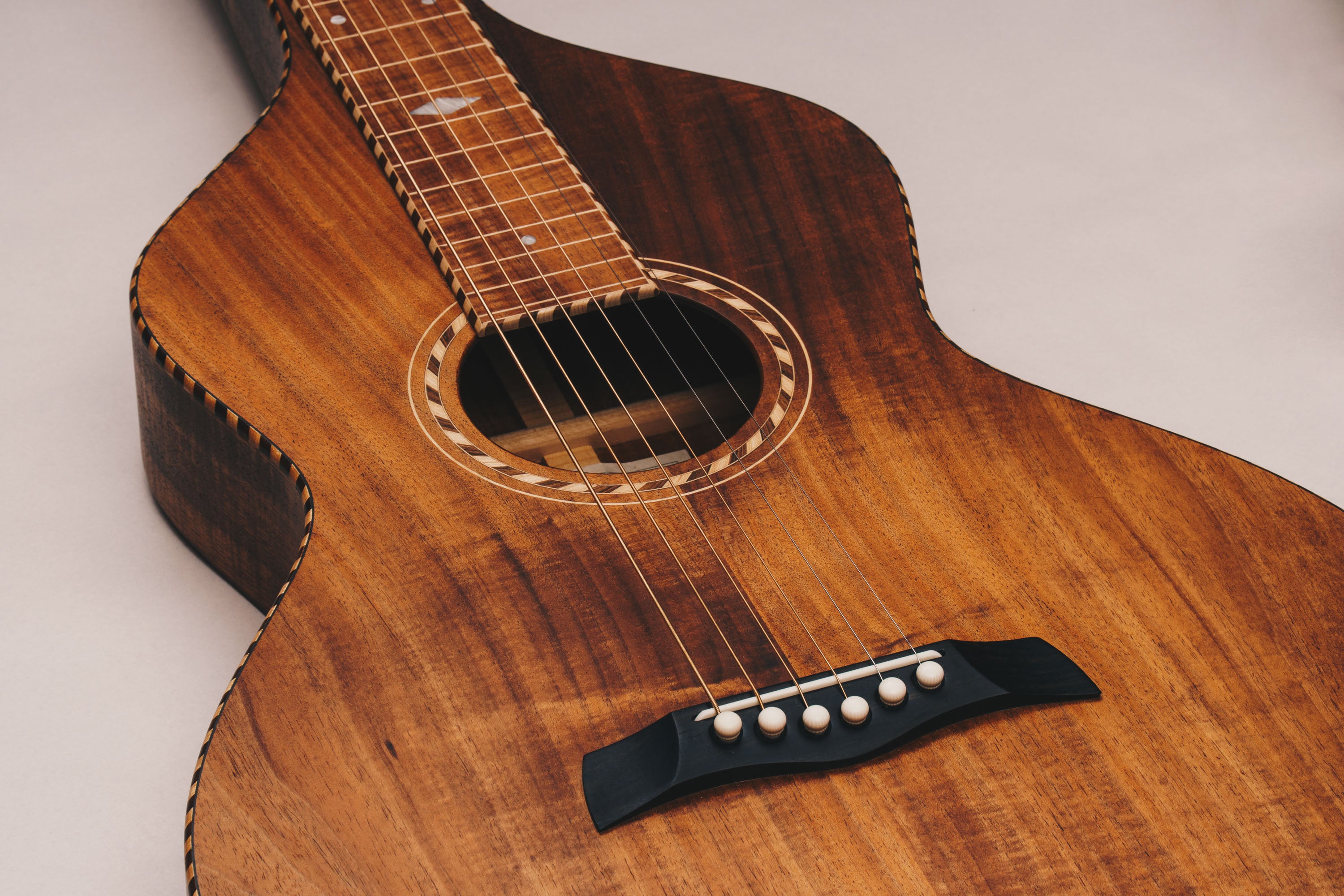 Style 3 Weissenborn Guitar Weissenborn Acoustic Lap Steel Slide Guitar by master luthier Richard Wilson. Handcrafted in Australia. Serial no. RW2254-384.