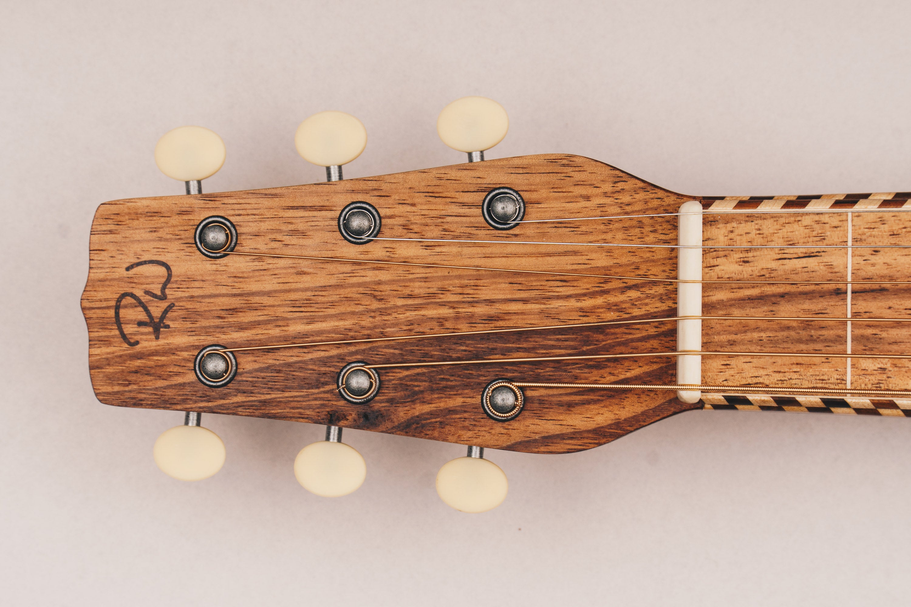 Style 3 Weissenborn Guitar Weissenborn Acoustic Lap Steel Slide Guitar by master luthier Richard Wilson. Handcrafted in Australia. Serial no. RWRW2225-355.