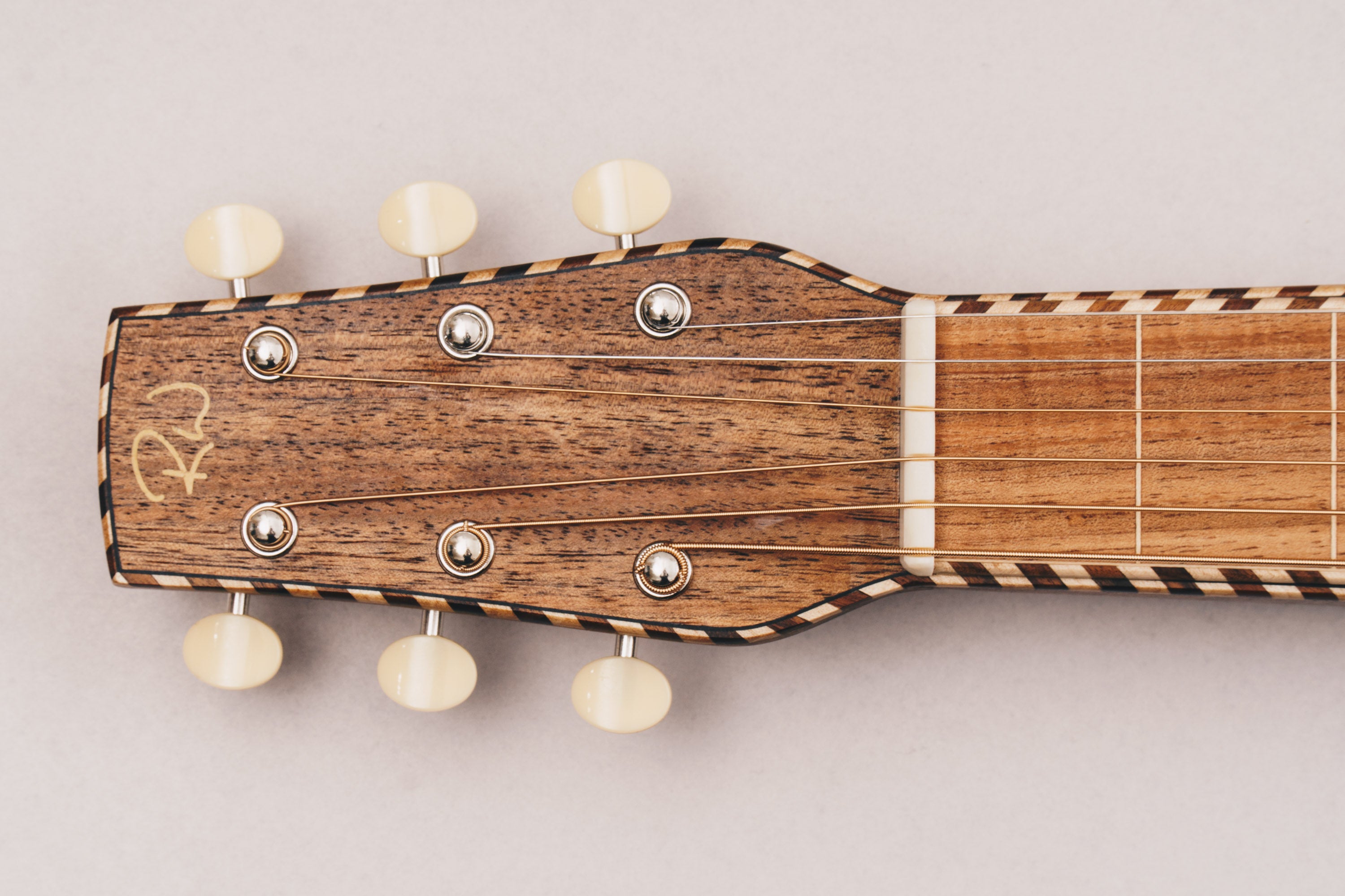 Style 4 Weissenborn Guitar Weissenborn Acoustic Lap Steel Slide Guitar by master luthier Richard Wilson. Handcrafted in Australia. Serial no. RW2126-315.
