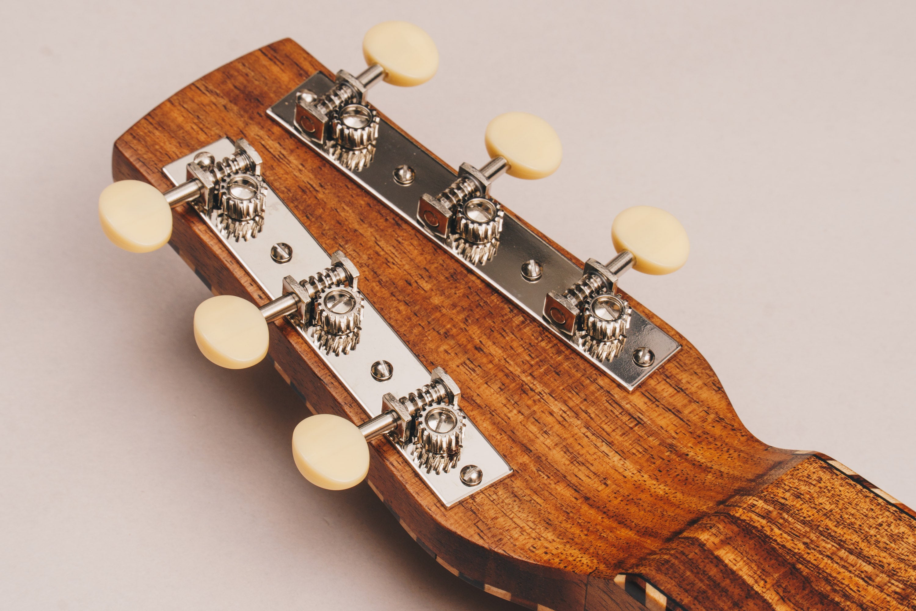 Style 4 Weissenborn Guitar Weissenborn Acoustic Lap Steel Slide Guitar by master luthier Richard Wilson. Handcrafted in Australia. Serial no. RW2139-328.