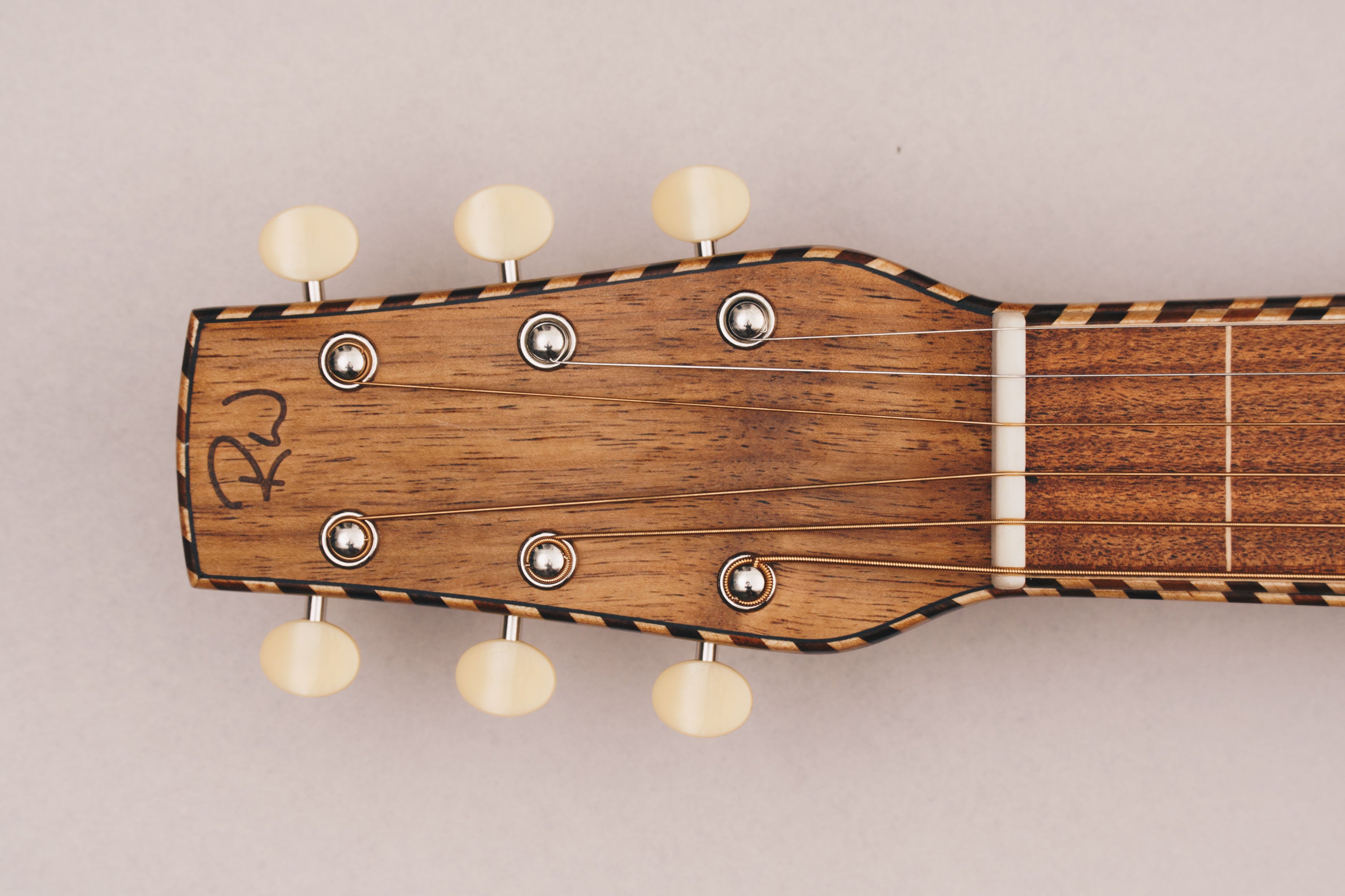 Style 4 Weissenborn Guitar Weissenborn Acoustic Lap Steel Slide Guitar by master luthier Richard Wilson. Handcrafted in Australia. Serial no. RW2232-362.