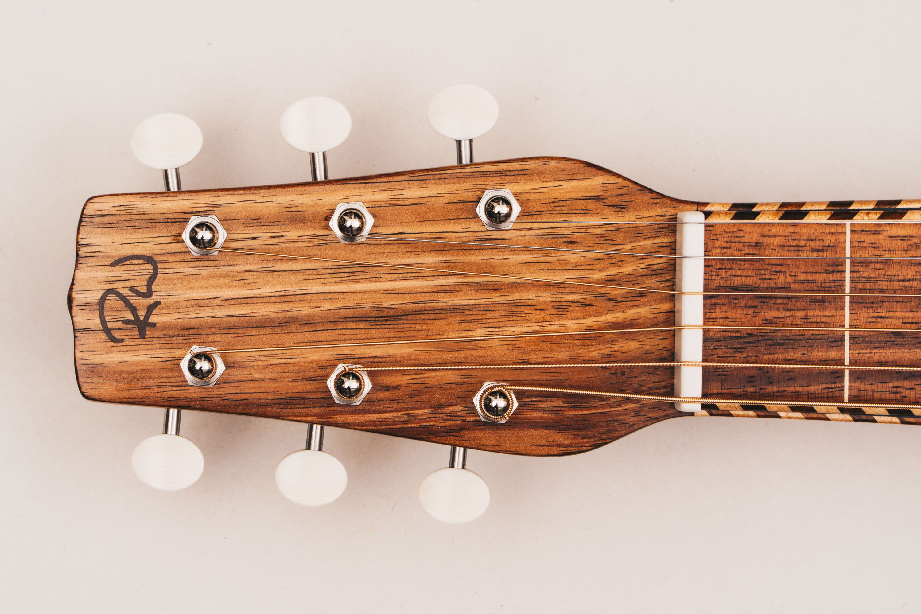Hawaiian Koa Style 3 Weissenborn Guitar Weissenborn Acoustic Lap Steel Slide Guitar by master luthier Richard Wilson. Handcrafted in Australia. Serial no. RW2612-499.