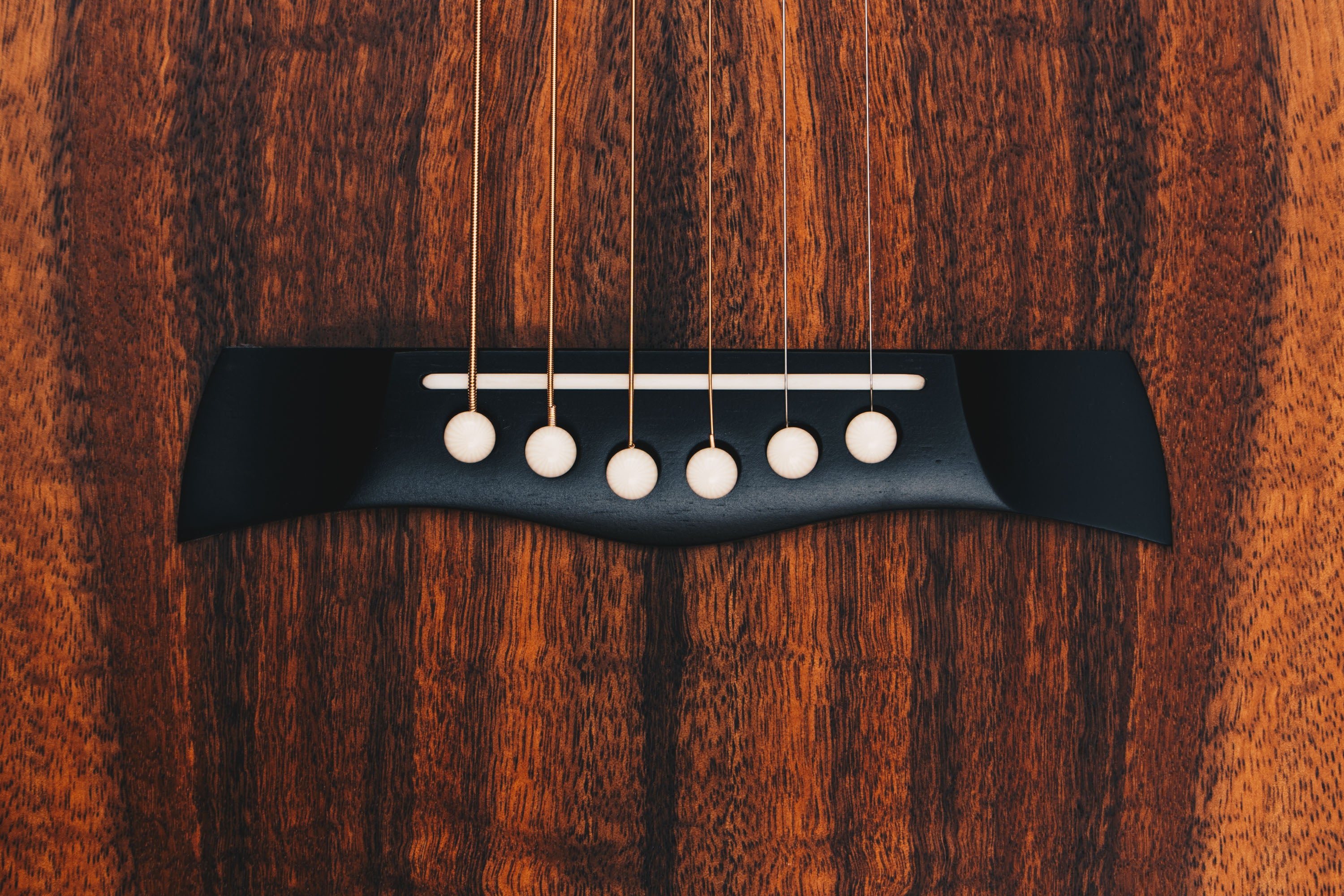 Hawaiian Koa Style 3 Weissenborn Guitar Weissenborn Acoustic Lap Steel Slide Guitar by master luthier Richard Wilson. Handcrafted in Australia. Serial no. RW2612-499.