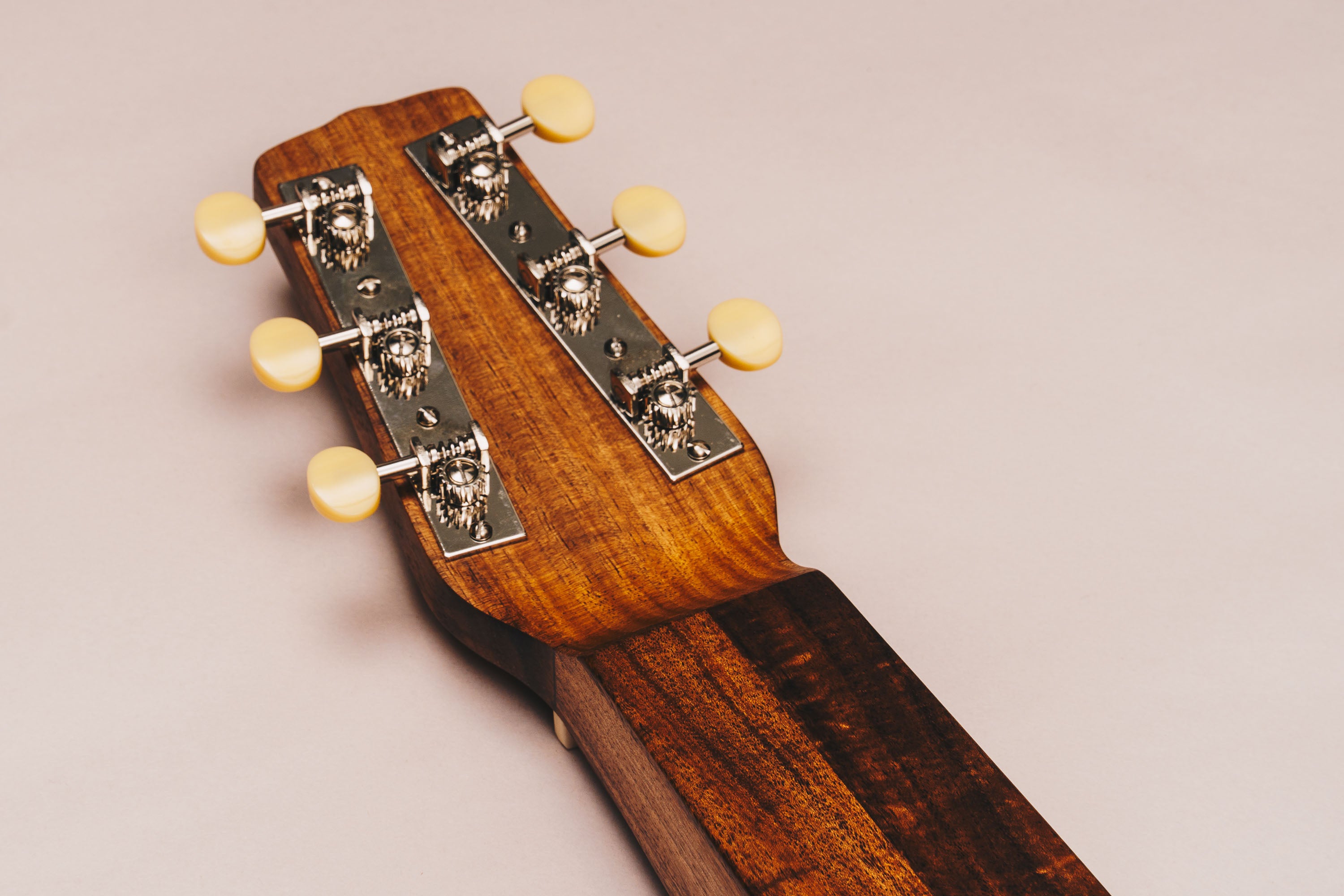 Style 1 Weissenborn Guitar - Tasmanian Blackwood Weissenborn Acoustic Lap Steel Slide Guitar by master luthier Richard Wilson. Handcrafted in Australia. Serial no. RW2420-470.