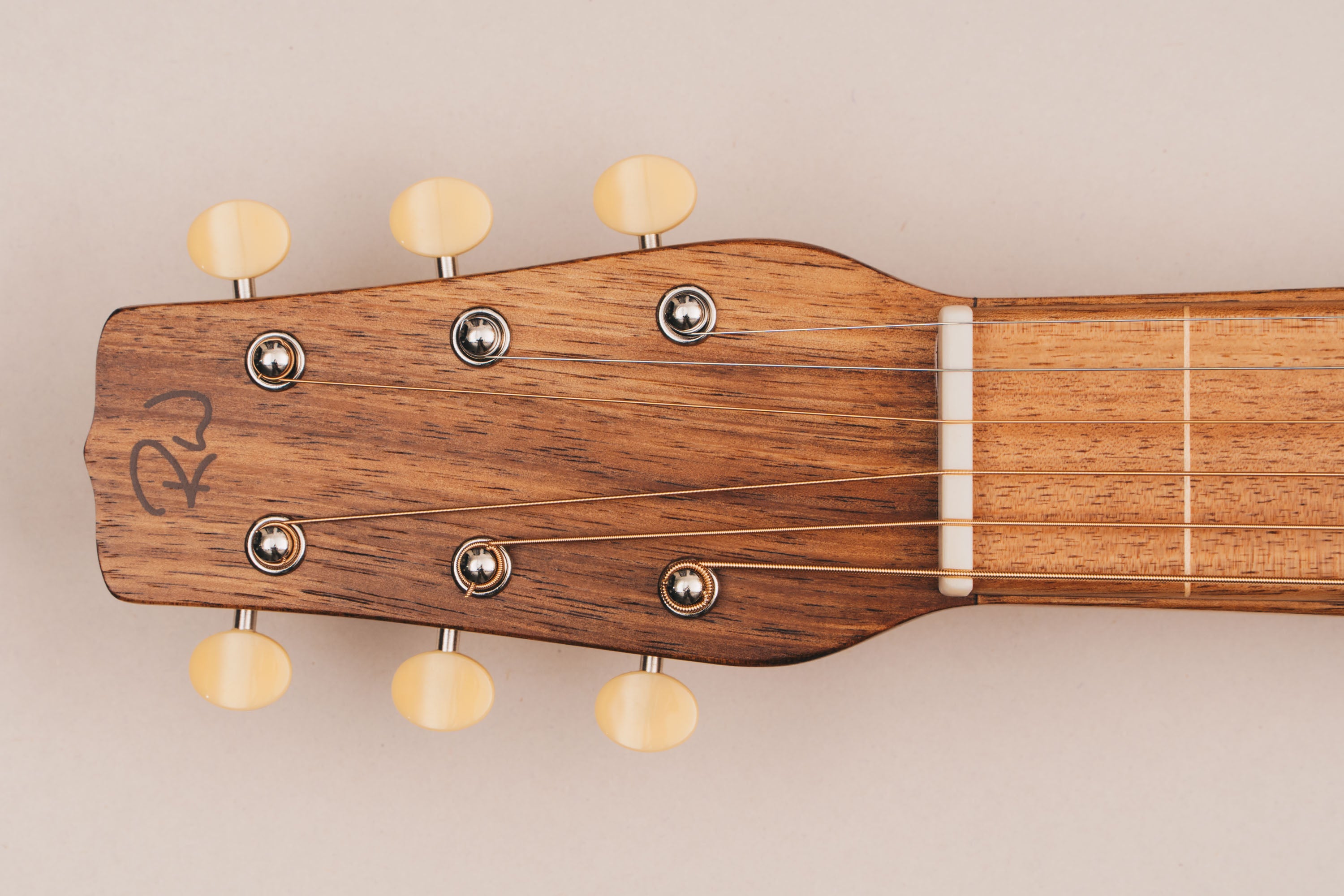 Style 1 Weissenborn Guitar - Tasmanian Blackwood Weissenborn Acoustic Lap Steel Slide Guitar by master luthier Richard Wilson. Handcrafted in Australia. Serial no. RW2625-512.