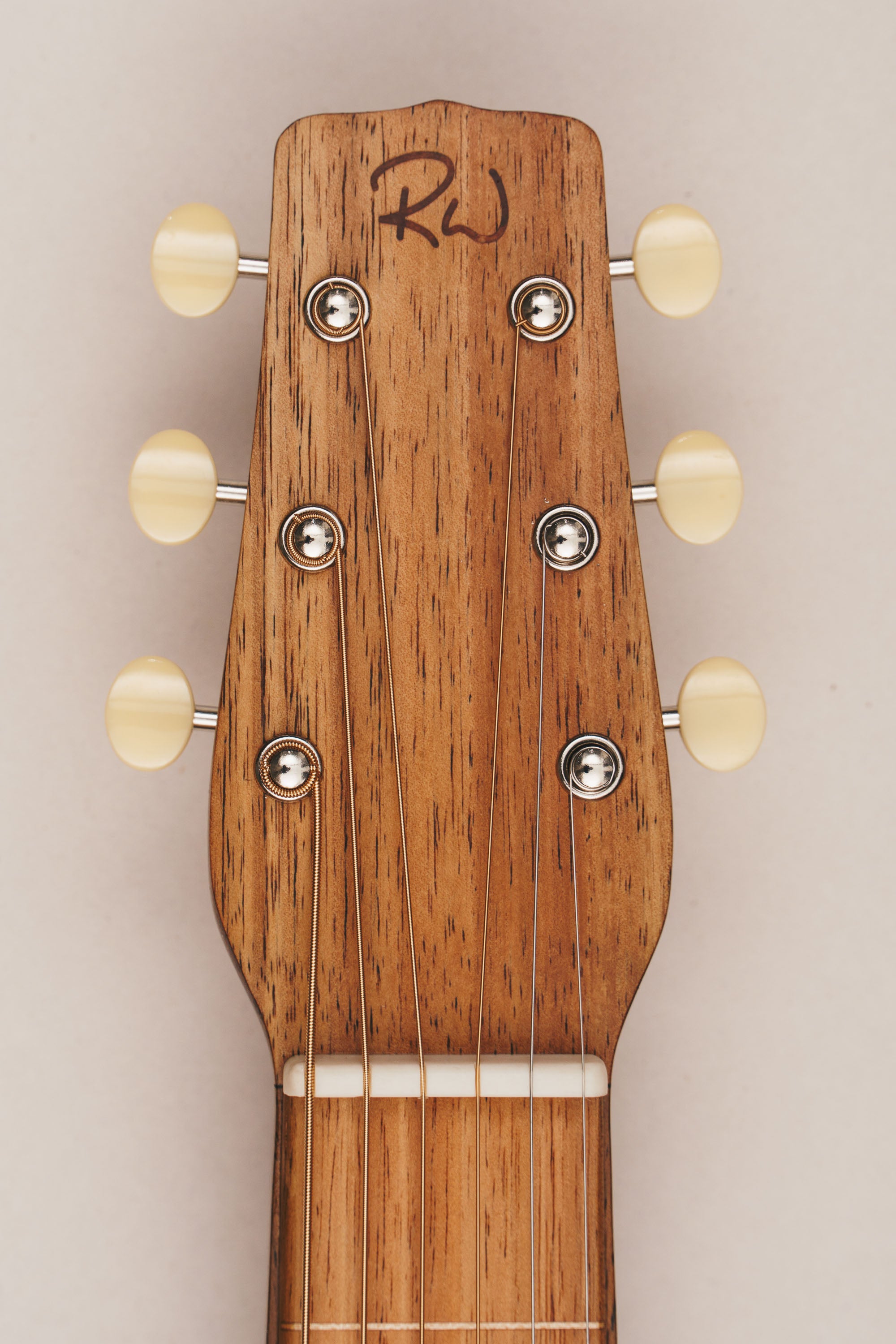 Style 1 Weissenborn Guitar Weissenborn Acoustic Lap Steel Slide Guitar by master luthier Richard Wilson. Handcrafted in Australia. Serial no. RW2321-411.