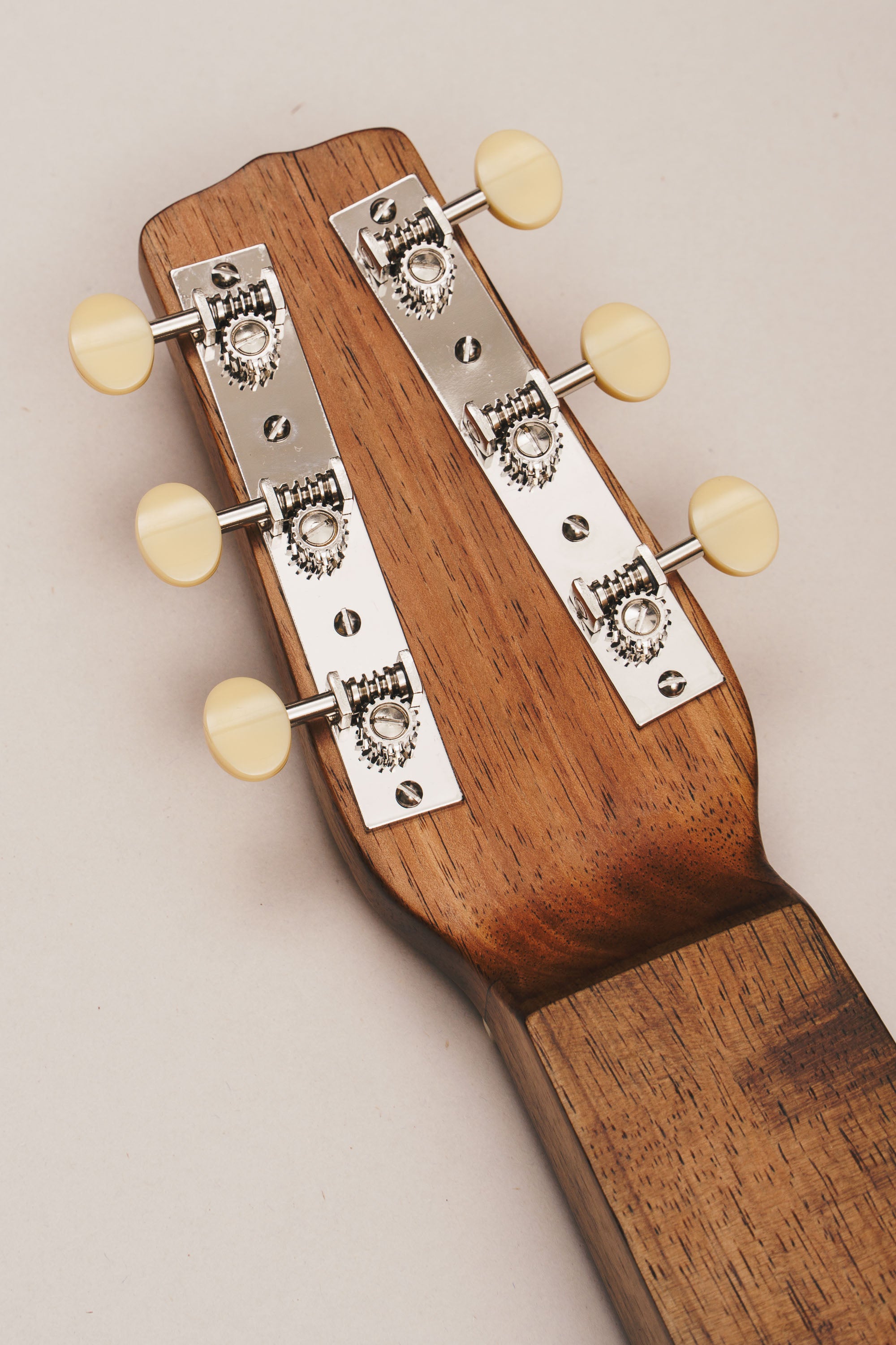 Style 1 Weissenborn Guitar Weissenborn Acoustic Lap Steel Slide Guitar by master luthier Richard Wilson. Handcrafted in Australia. Serial no. RW2321-411.