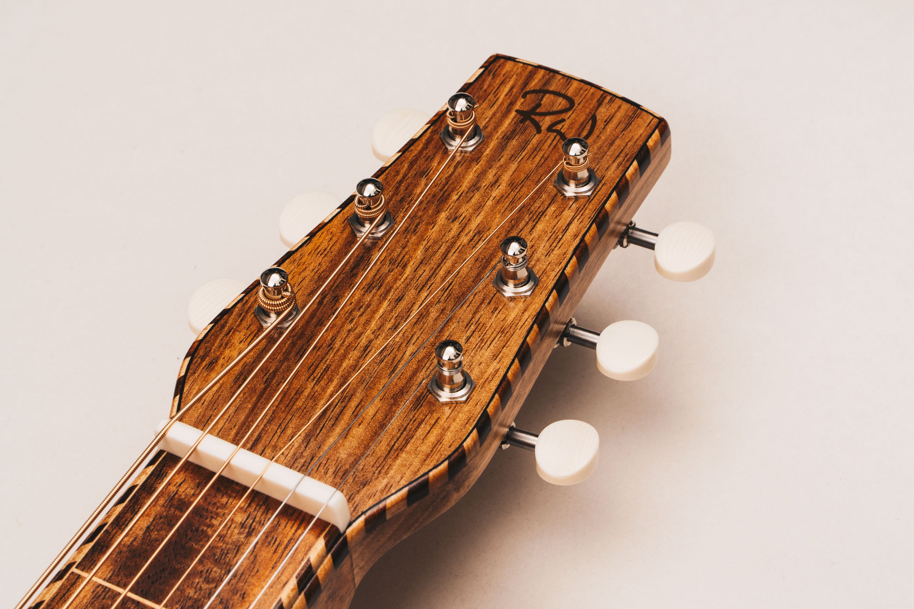 Style 4 Weissenborn Guitar - Tasmanian Blackwood Weissenborn Acoustic Lap Steel Slide Guitar by master luthier Richard Wilson. Handcrafted in Australia. Serial no. RW2622-509.