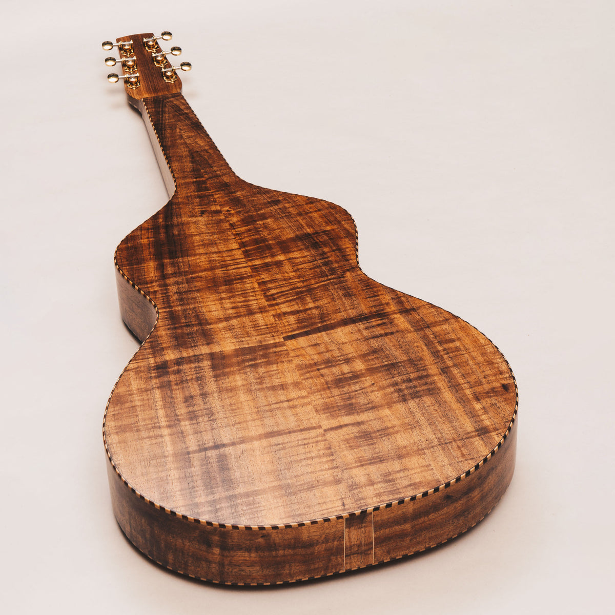 Style 4 Weissenborn Guitar – Tasmanian Blackwood Weissenborn Acoustic Lap Steel Slide Guitar by master luthier Richard Wilson. Handcrafted in Australia. Serial no. RW2626-513.
