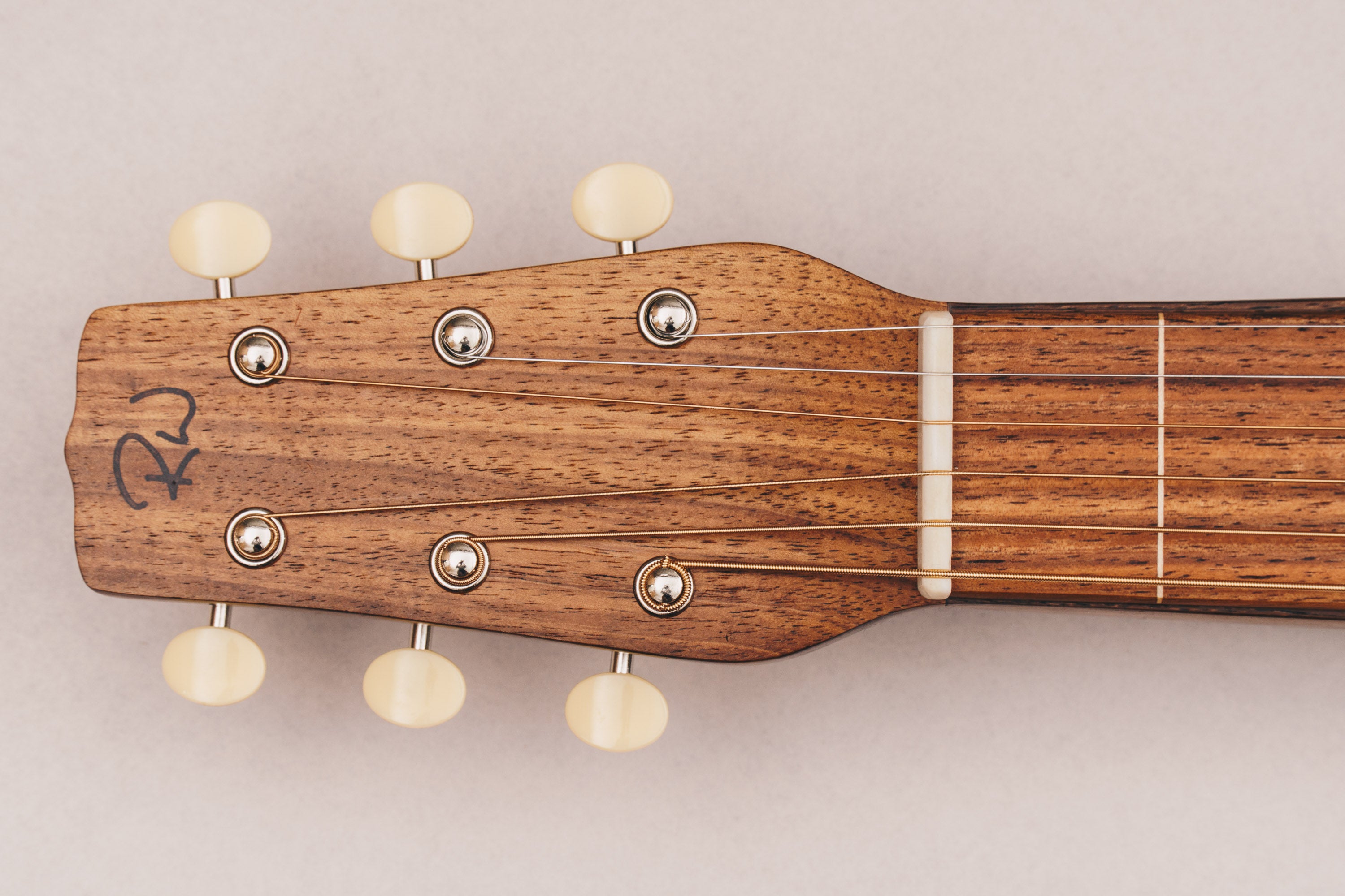Style 1 Weissenborn Guitar Weissenborn Acoustic Lap Steel Slide Guitar by master luthier Richard Wilson. Handcrafted in Australia. Serial no. RW2223-353.