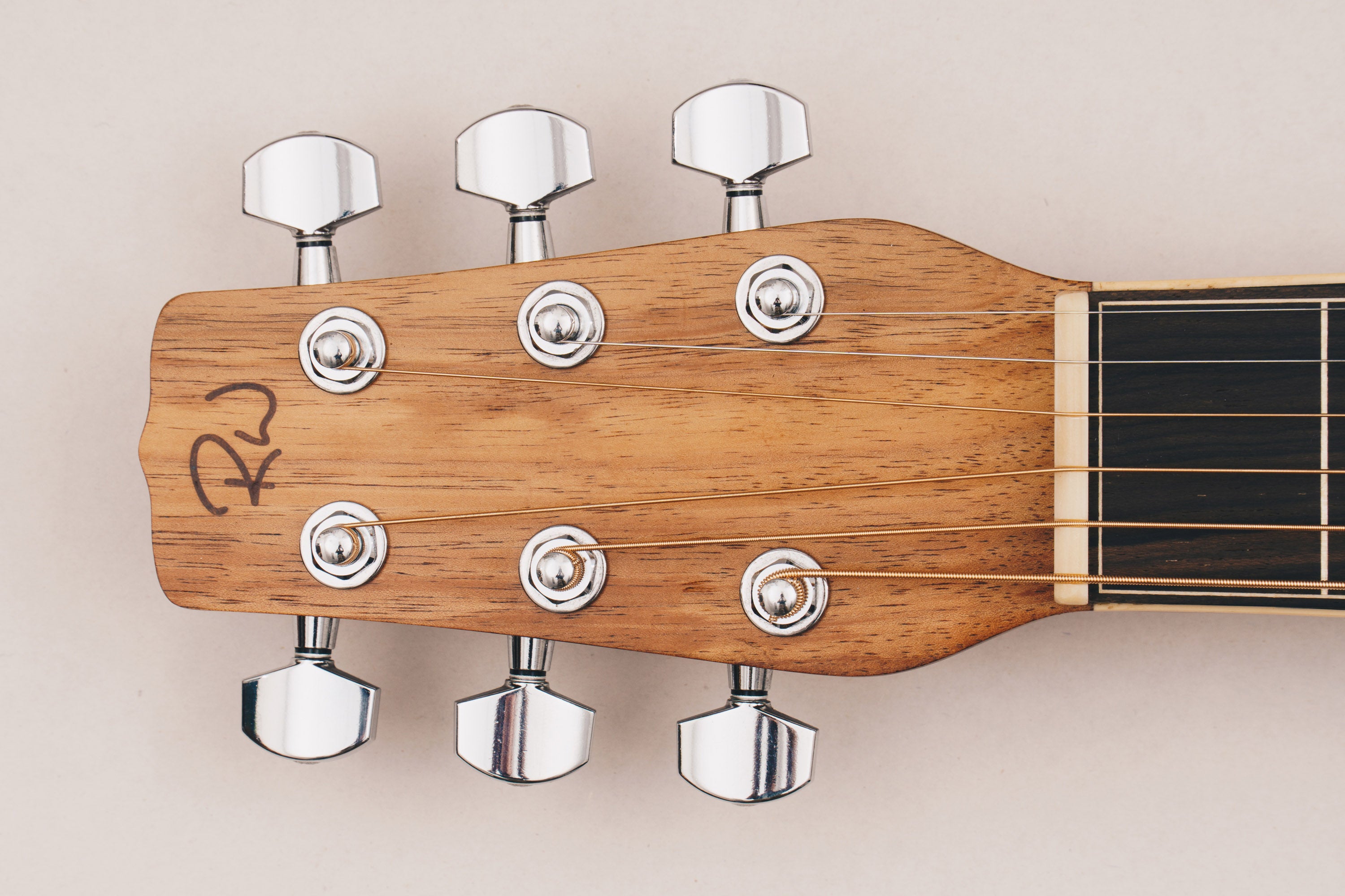 Style 2 Weissenborn Guitar - Herringbone Series Weissenborn Acoustic Lap Steel Slide Guitar by master luthier Richard Wilson. Handcrafted in Australia. Serial no. RW2332-422.