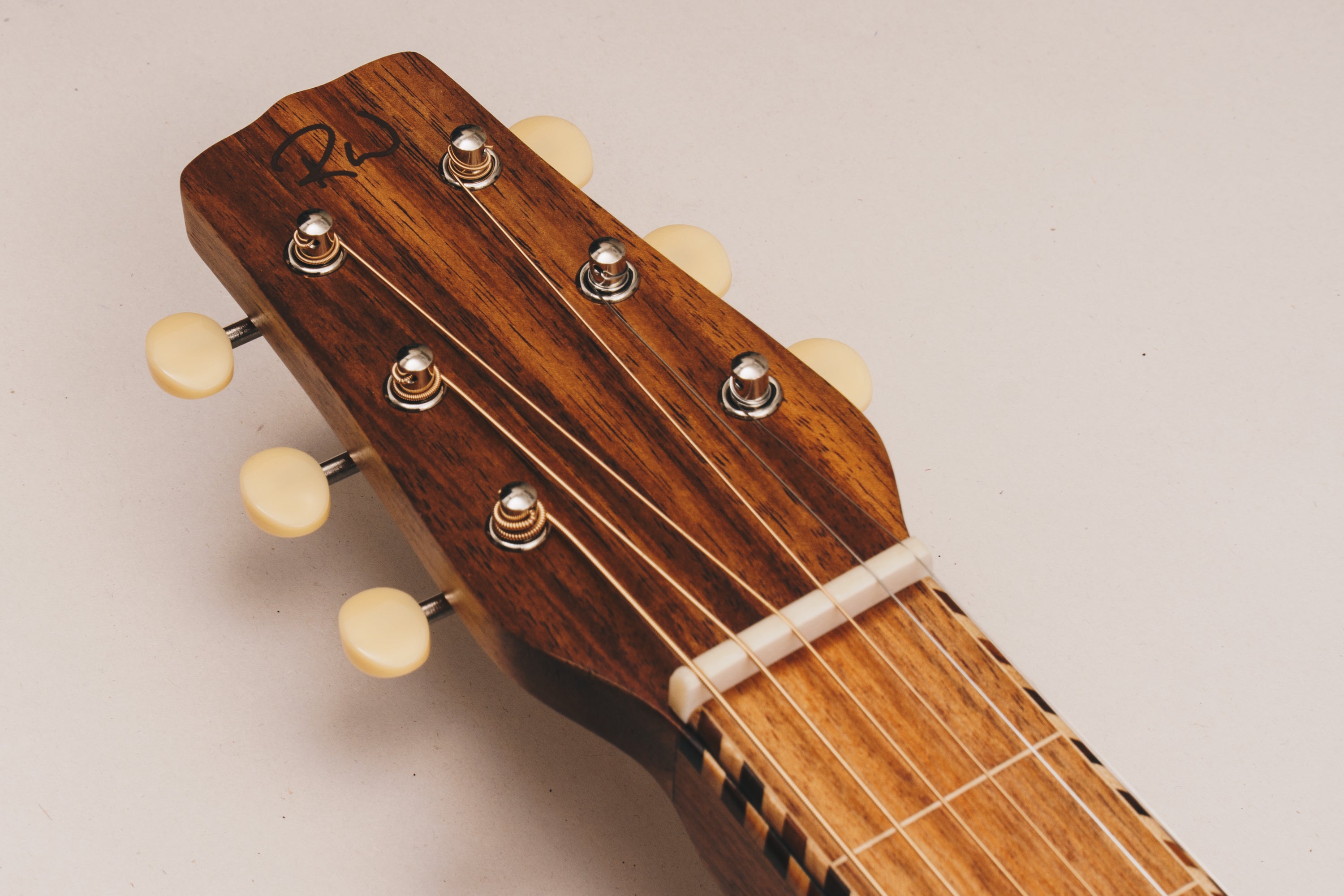 Style 3 Weissenborn Guitar Weissenborn Acoustic Lap Steel Slide Guitar by master luthier Richard Wilson. Handcrafted in Australia. Serial no. RW2308-398.